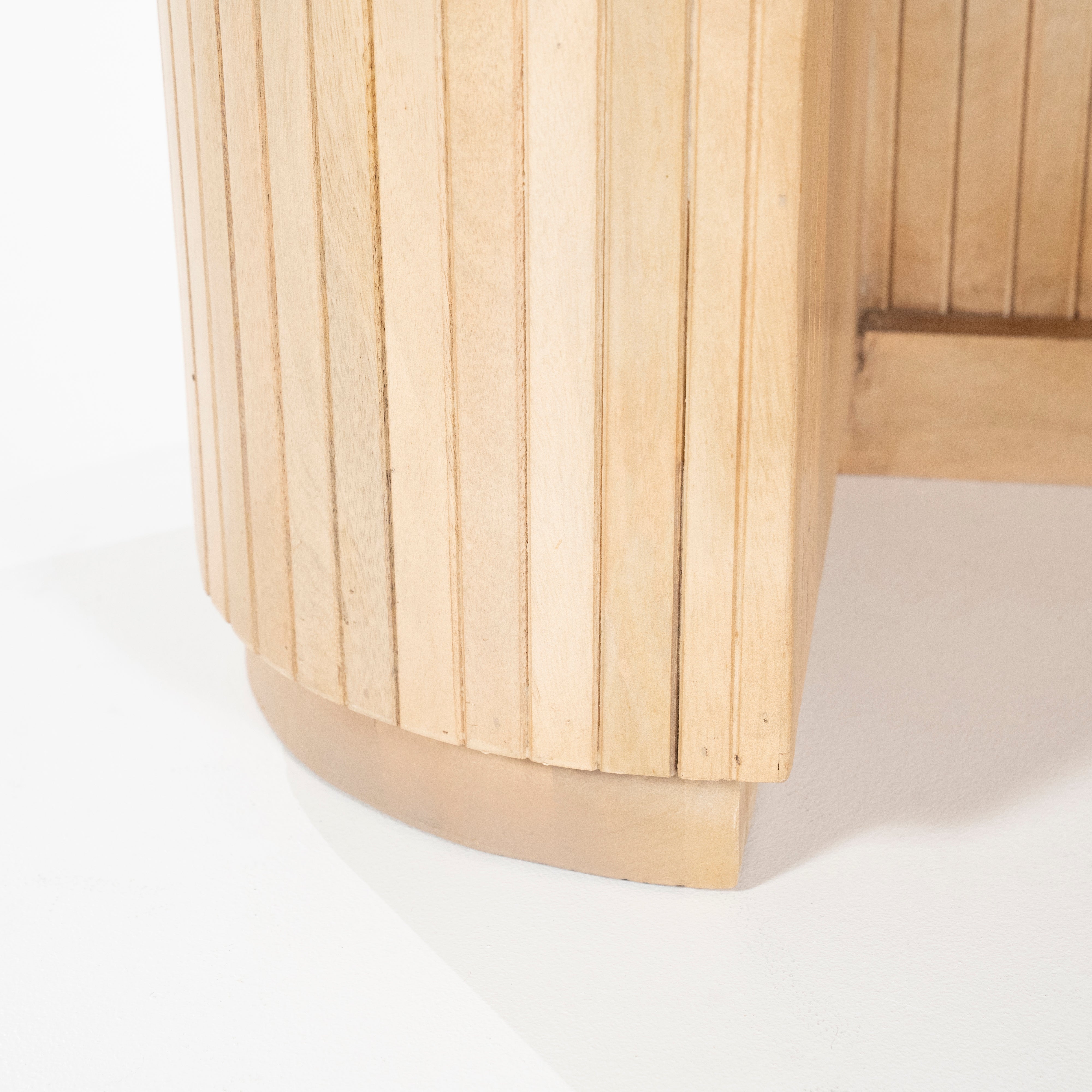 KIRA Desk made of mango wood with a marble top