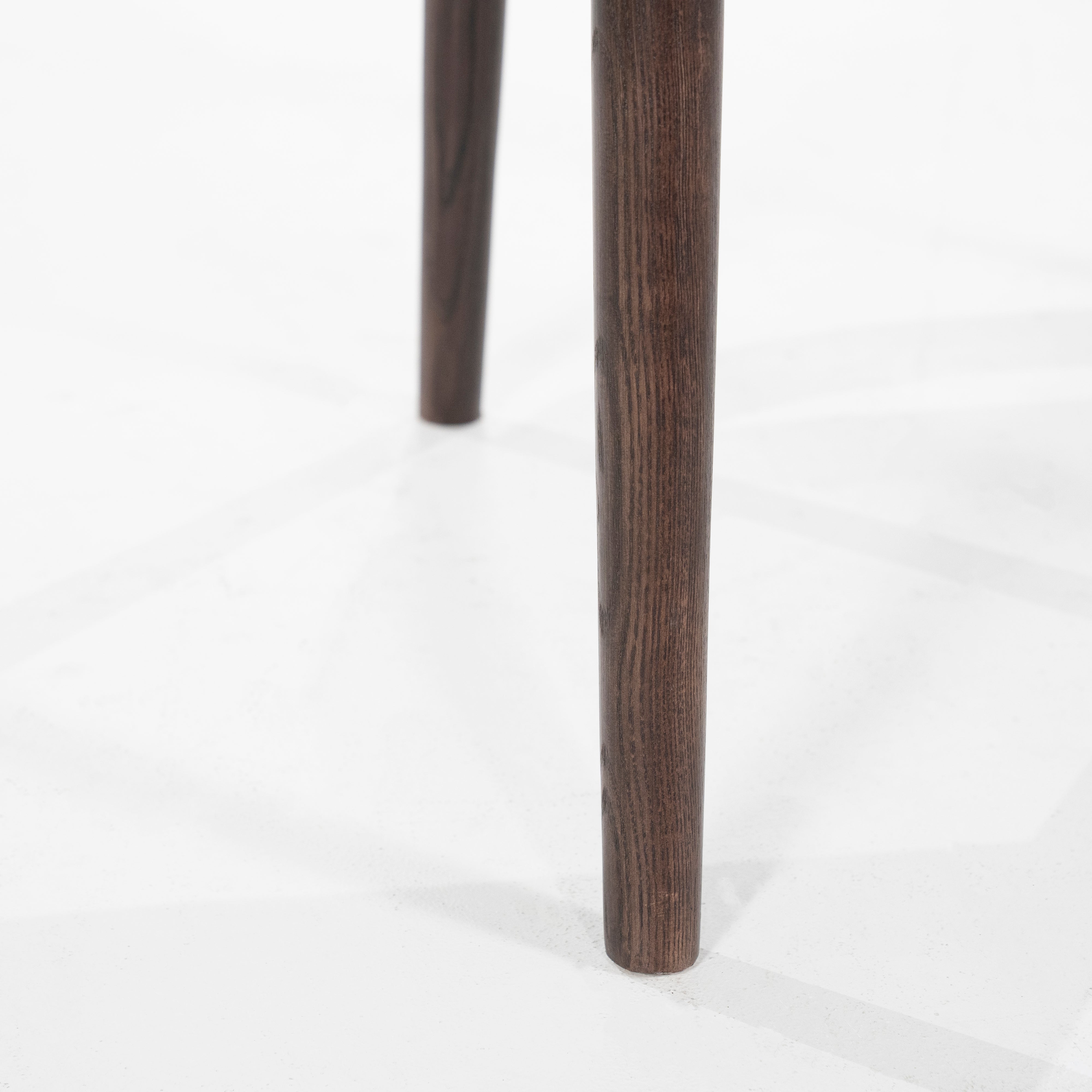 Stolička YORICK tmavé jaseňové drevo