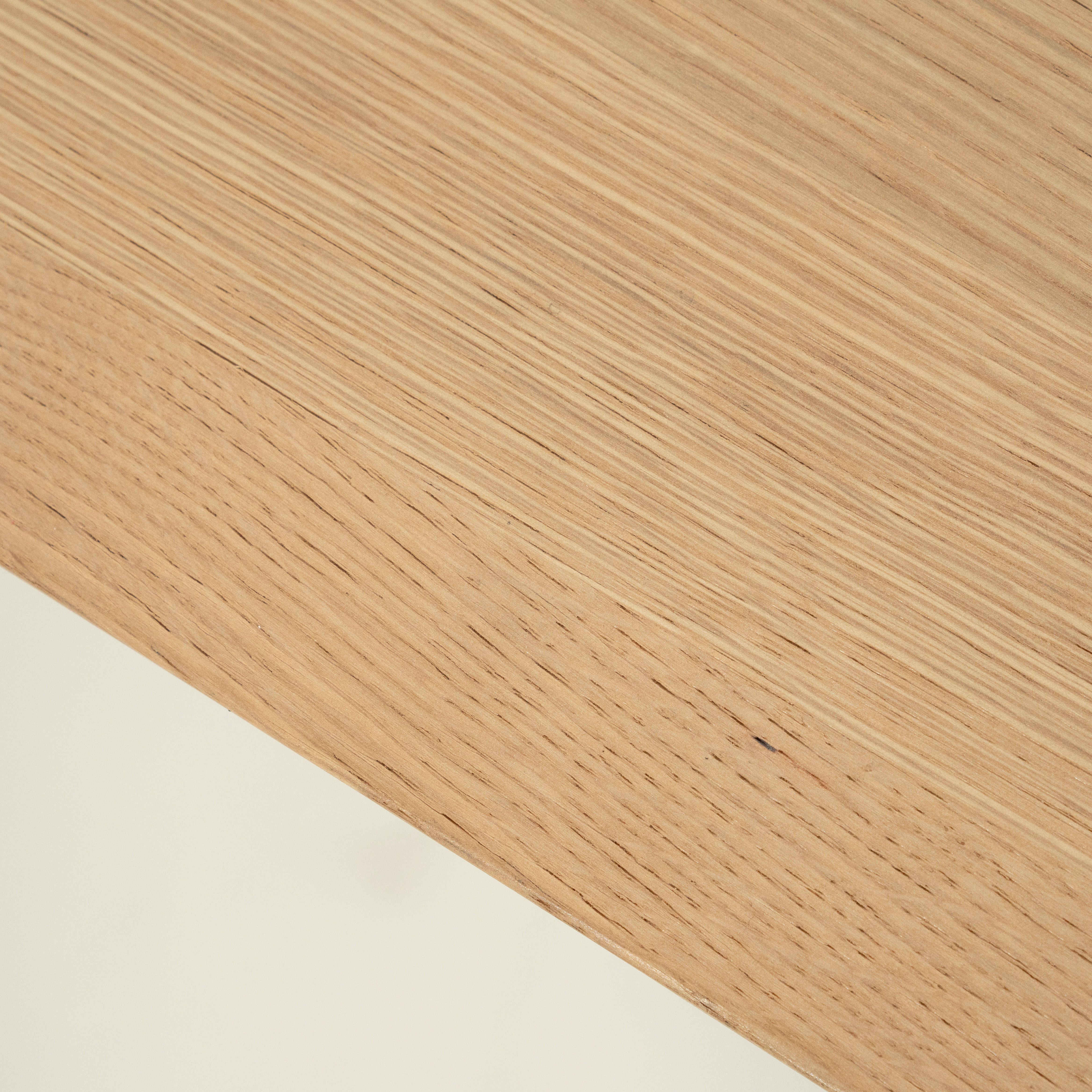 Televízna skrinka JAKE z dubového dreva