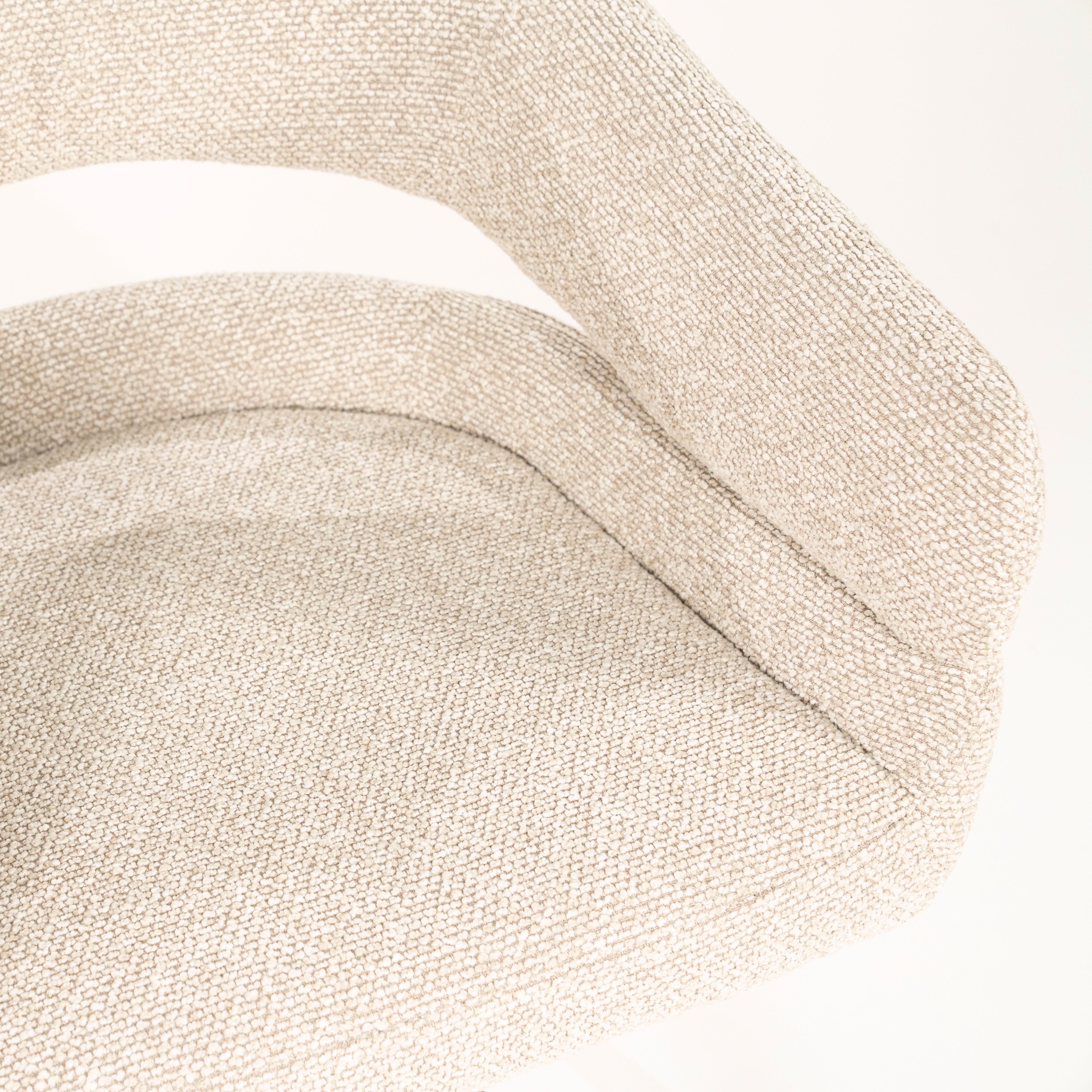 Otáčacie kreslo HAILEY béžové s tmavohnedým podstavcom