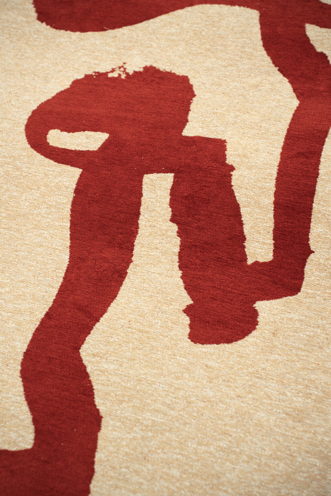 RIBBON Beige Carpet with Red