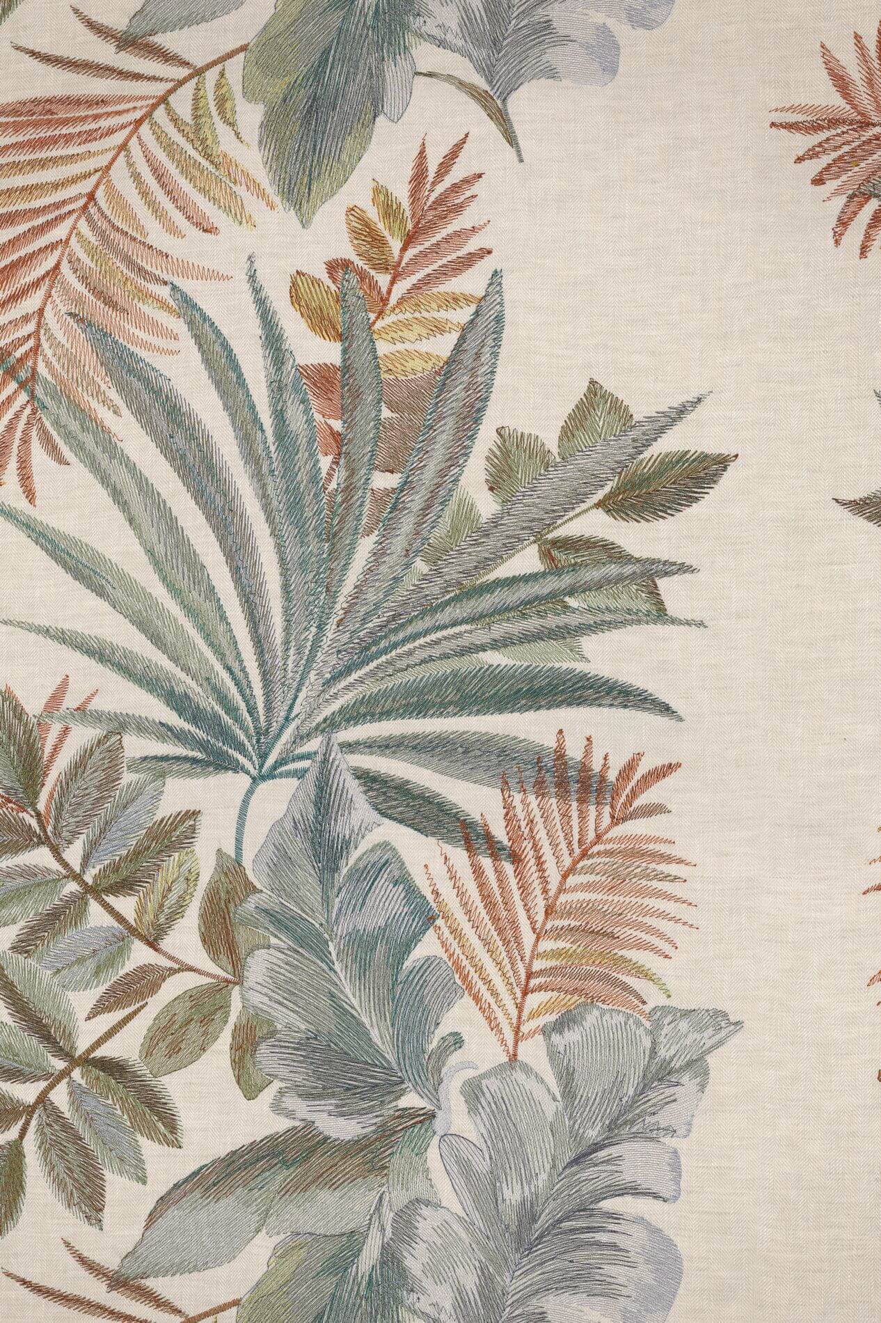 Textile wallpaper with a plant motif of JARDIN EPHEMERE leaves - MORDORE / CELADON beige with light green