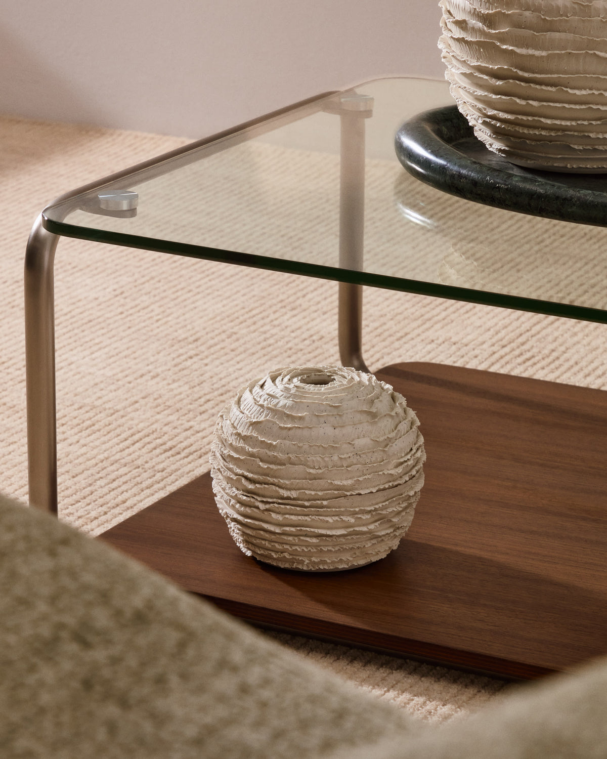 Wazon EVANIA beżowy ceramiczny – ujęcie 2