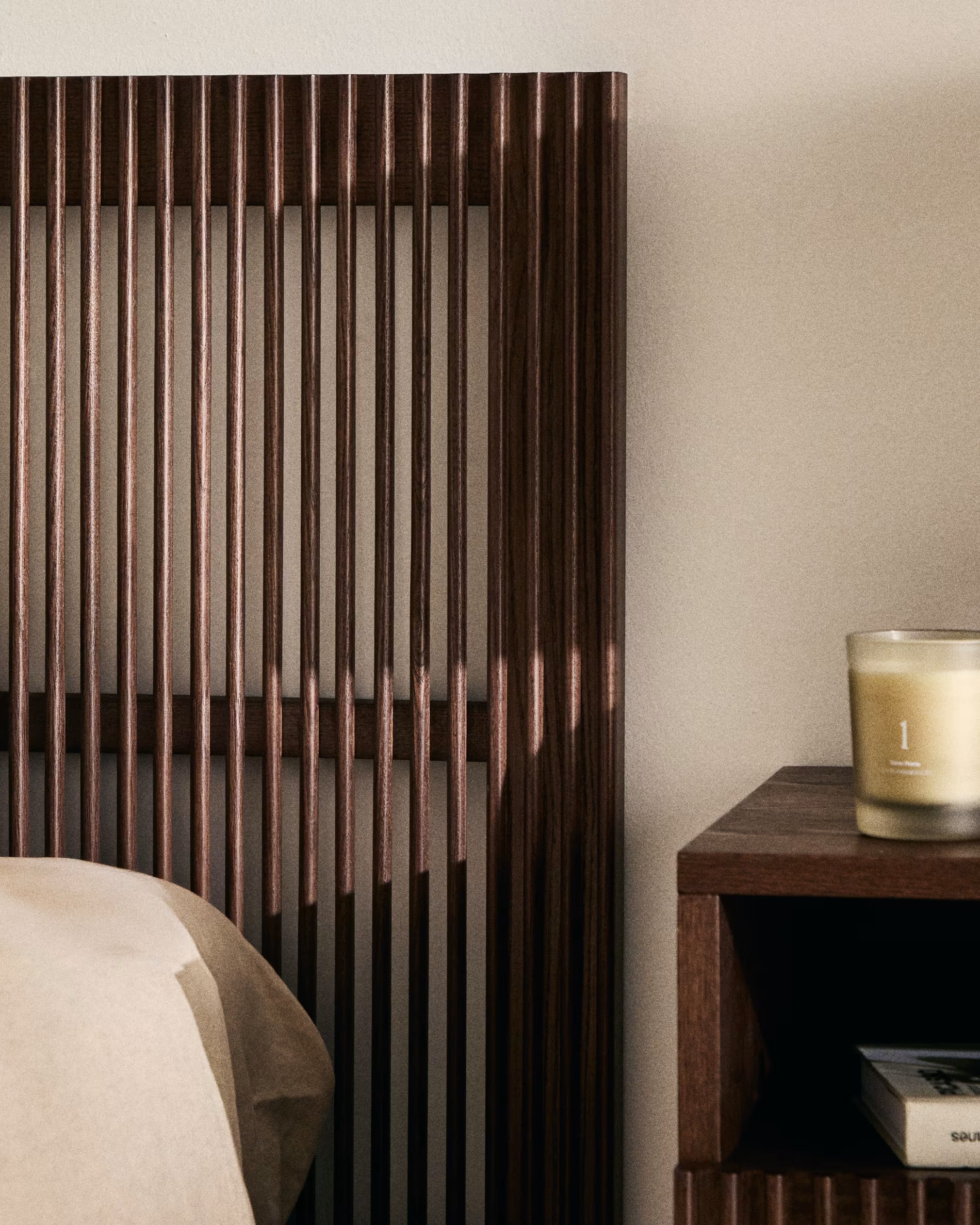 Hlava BEYLA tmavohnedé jaseňové drevo