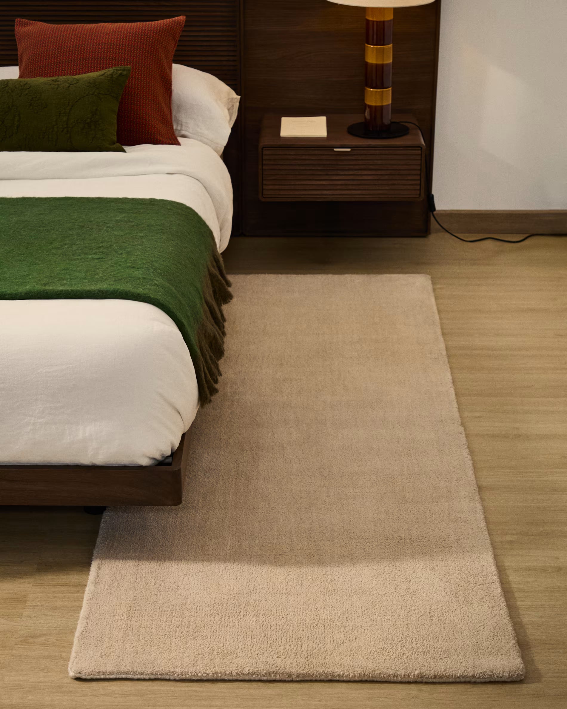 EMPURIES beige runner