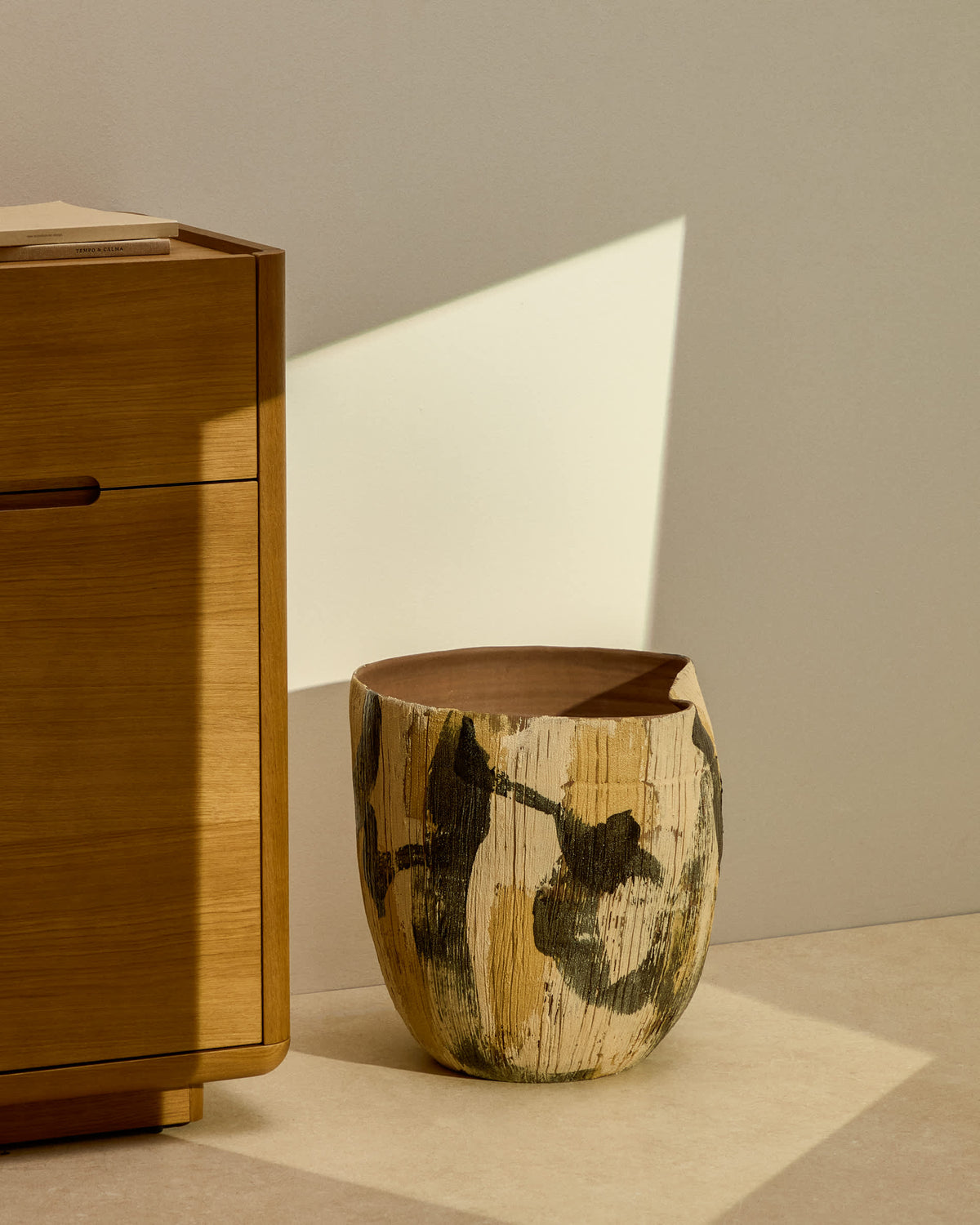 Wazon DIRVA brązowy ceramiczny – ujęcie 7