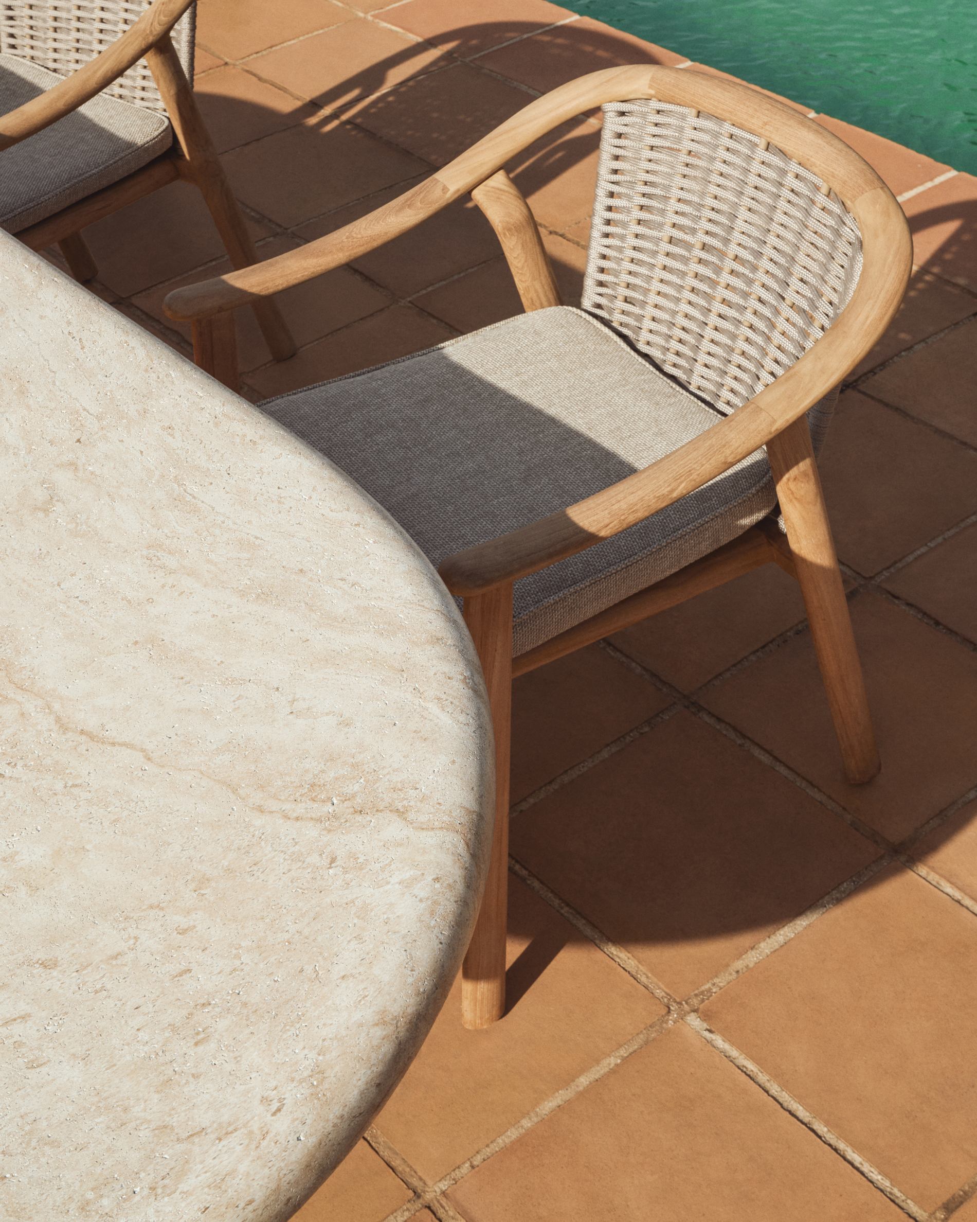 Záhradná stolička ELUNDA z masívneho teakového dreva