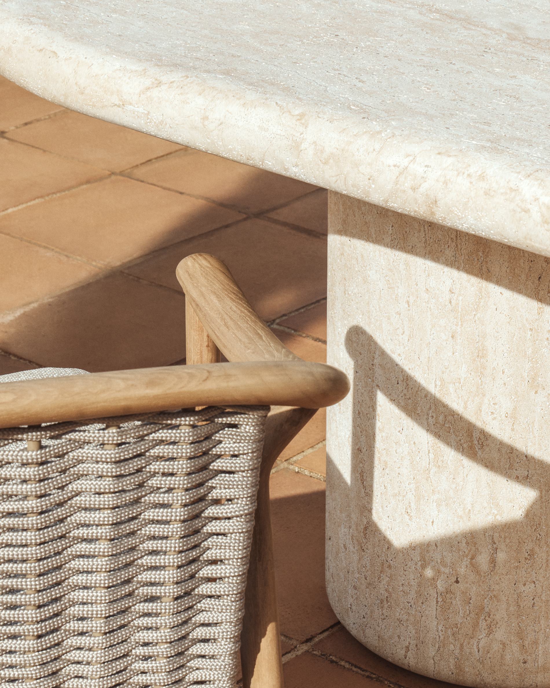 Záhradná stolička ELUNDA z masívneho teakového dreva