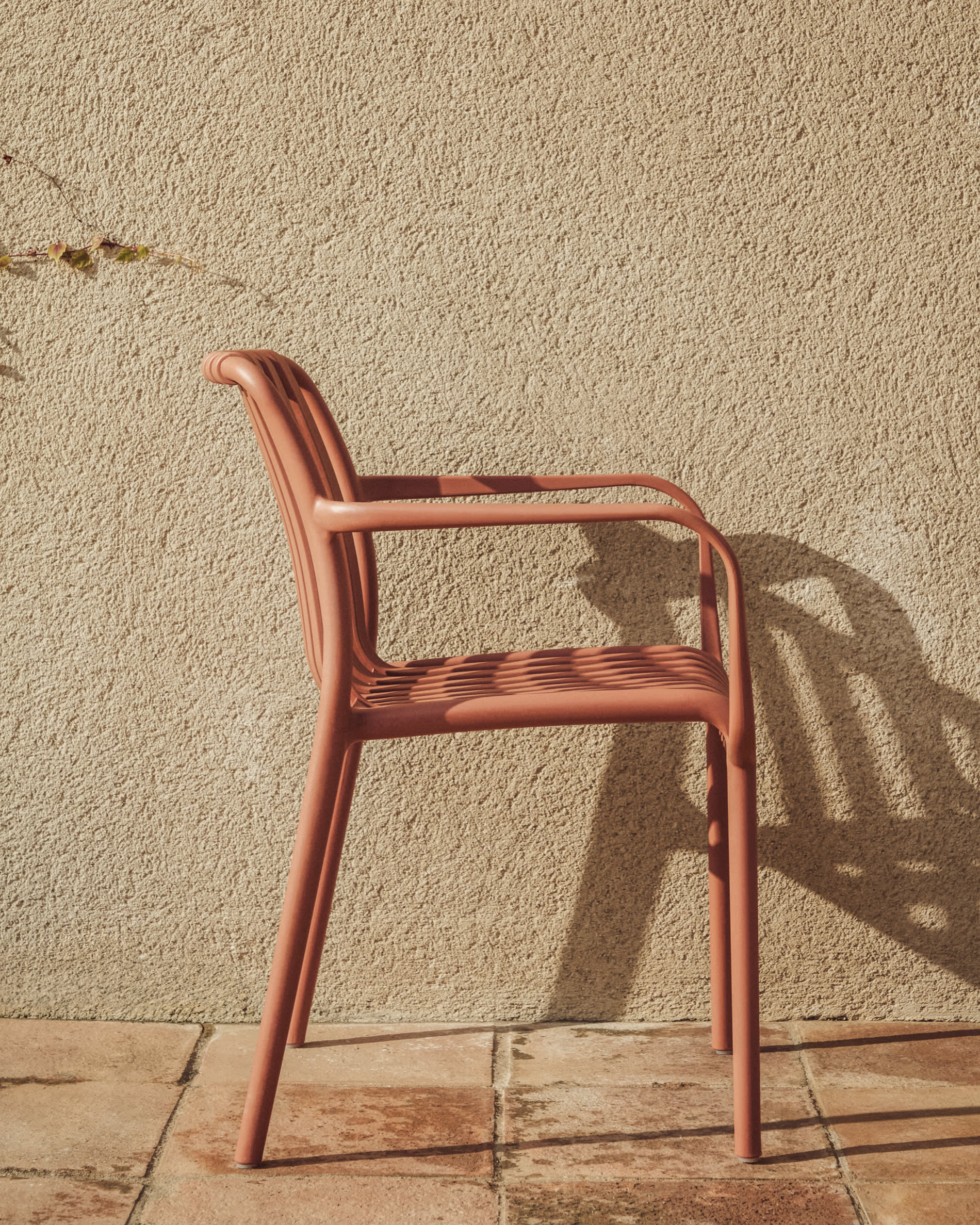 ISABELLINI Terracotta Garden Chair