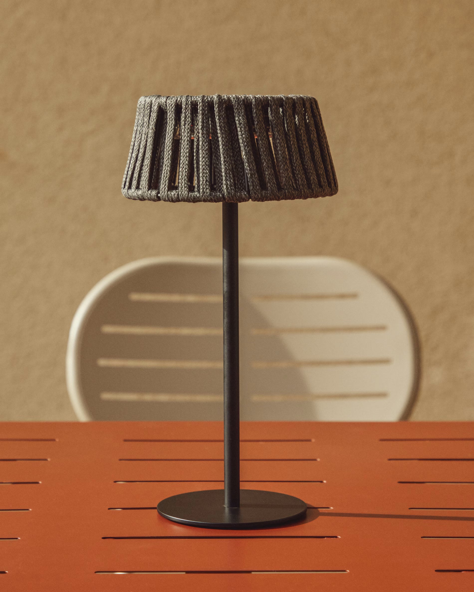 Solárna záhradná lampa ALDET čierna