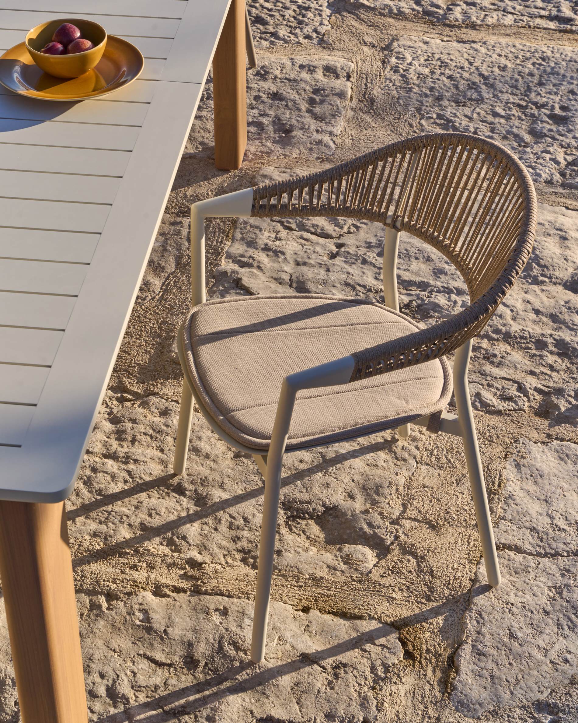 Záhradná stolička ALIMIA ecru