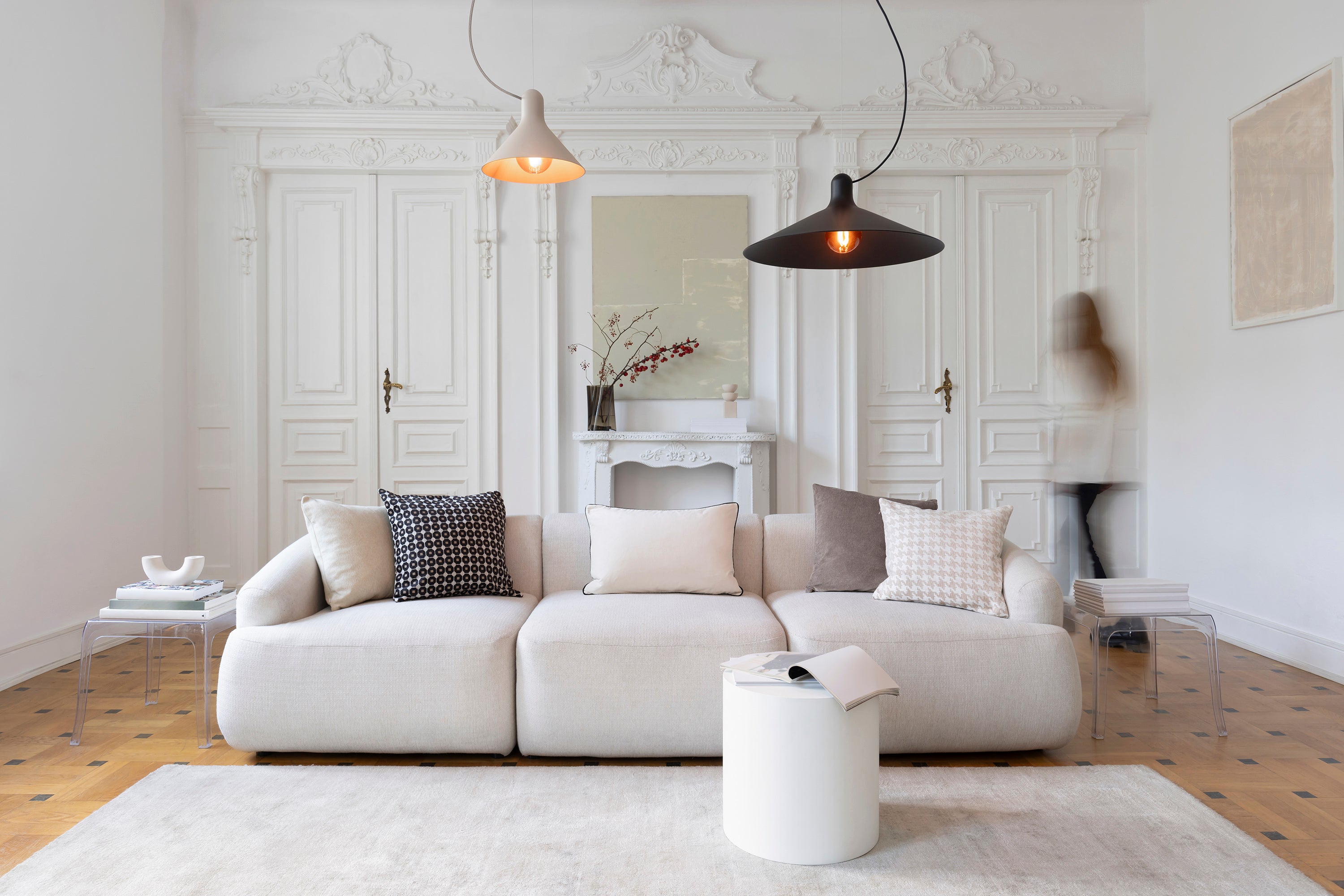 CONA black pendant lamp