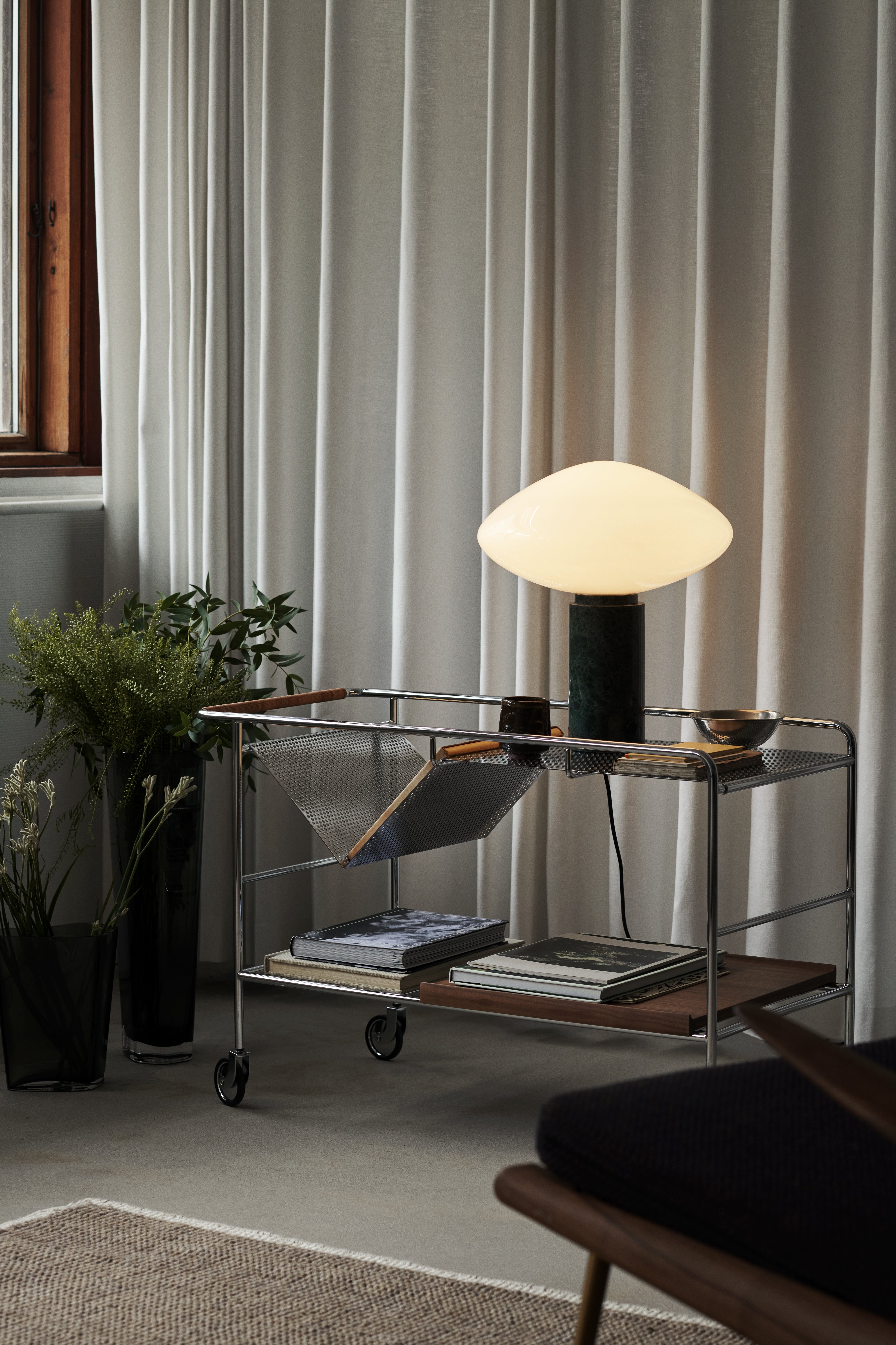 Stolná lampa MIST AP17 sklenené tienidlo so zelenou mramorovou základňou