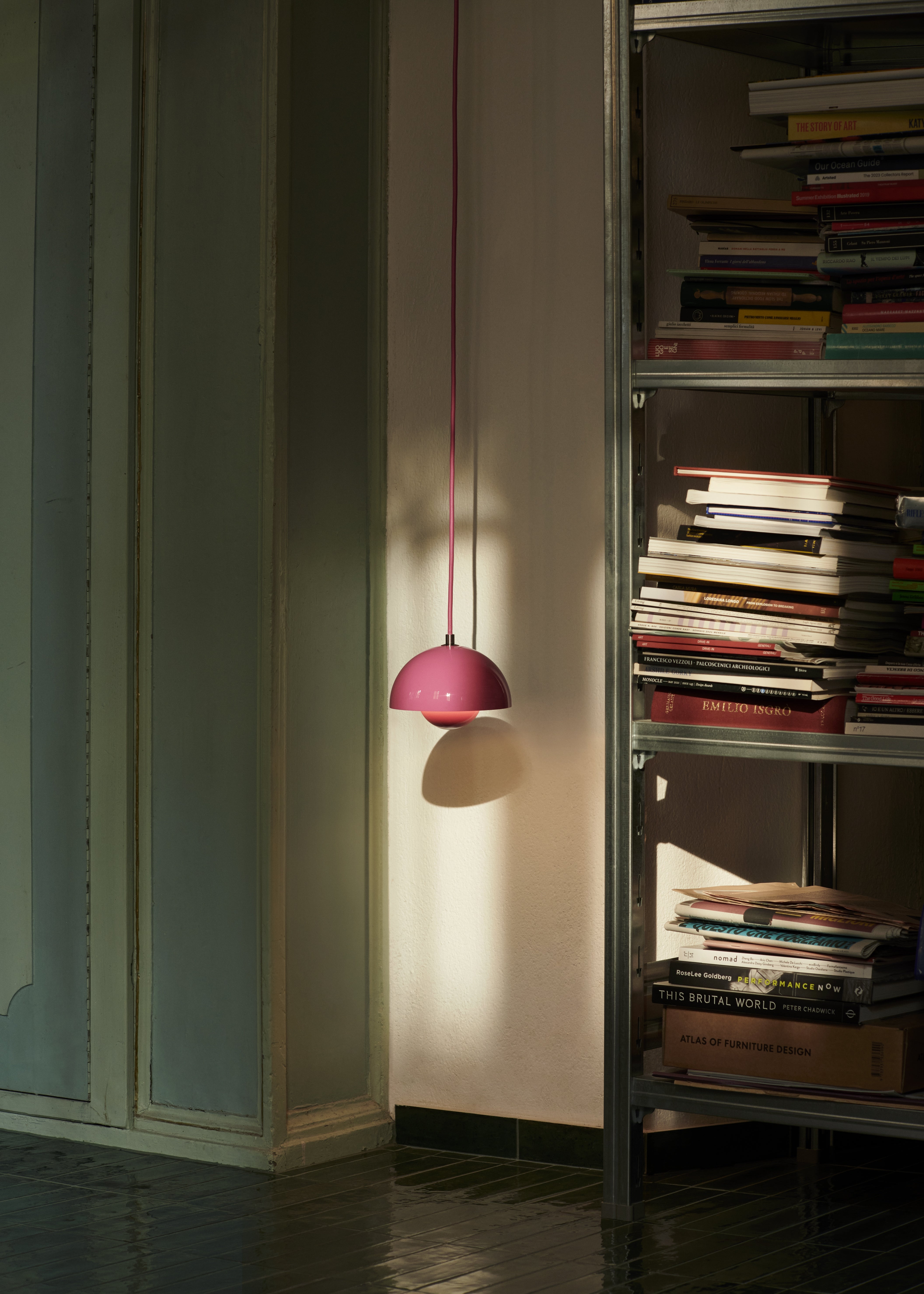 Lampa visiacá FLOWERPOT fuksijová