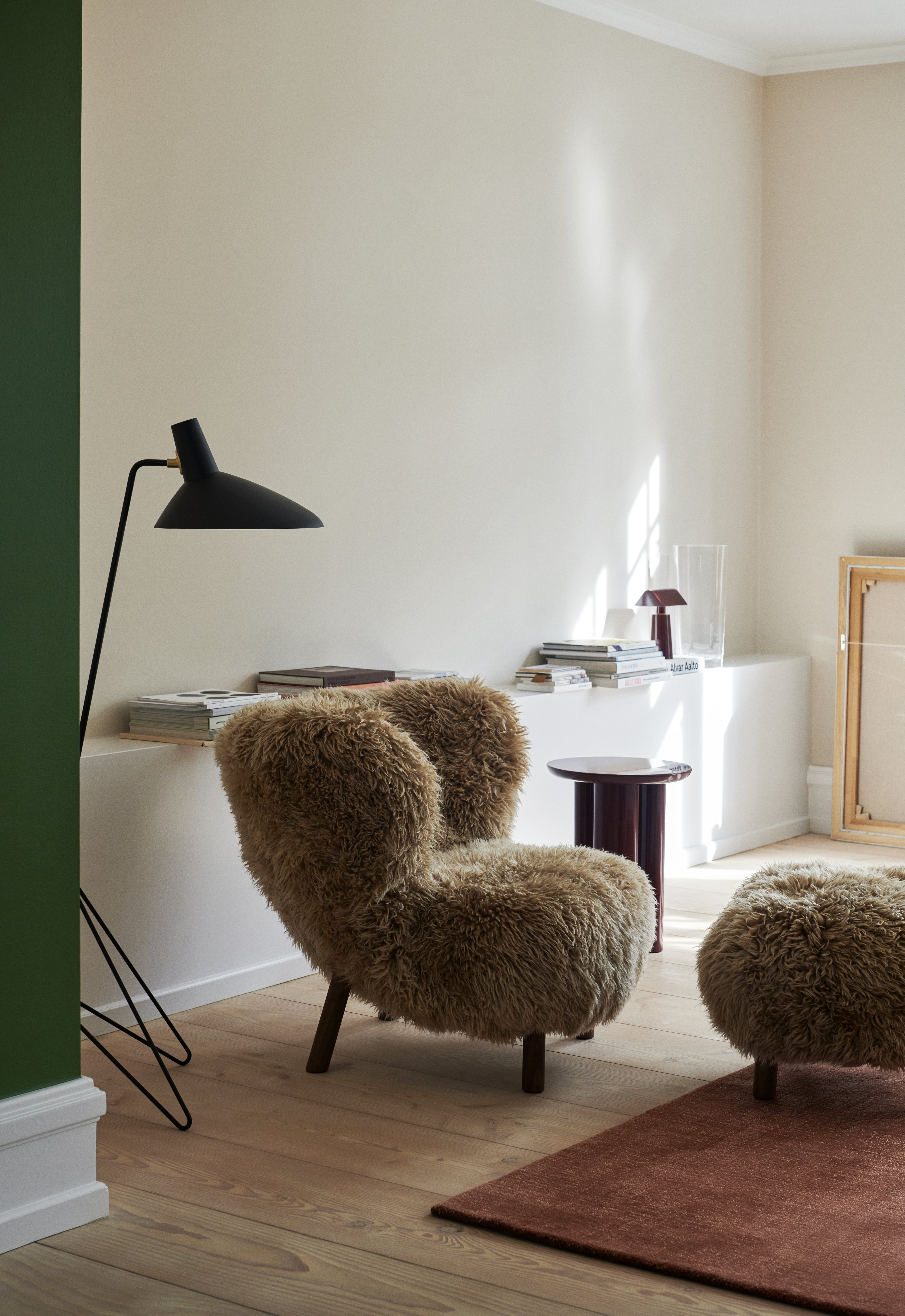 Lampa podlahová TRIPOD HM8 čierna