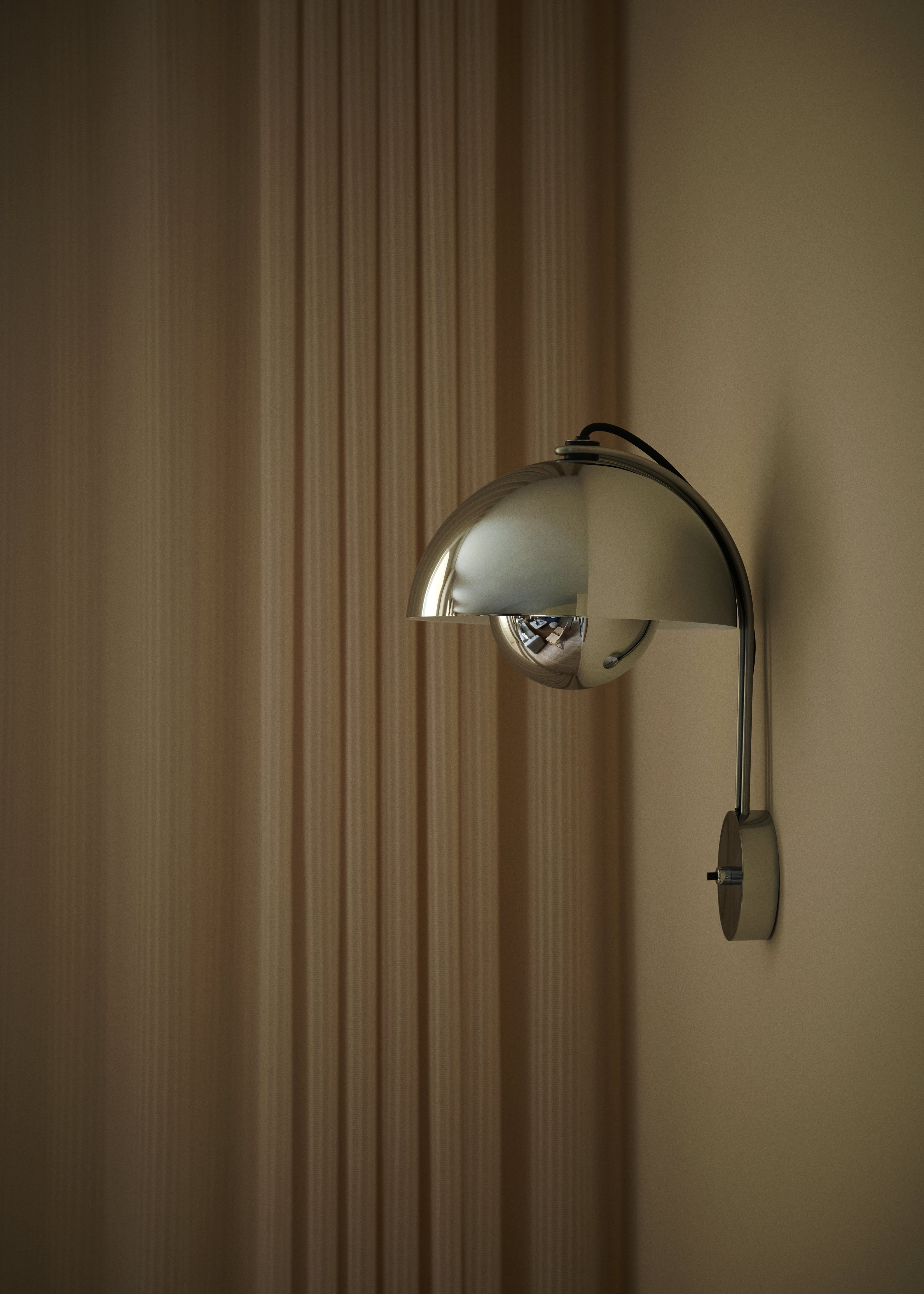 Nástenná lampa FLOWERPOT VP8 matná biela