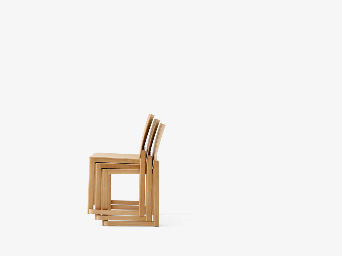 Stolička ALLWOOD AV35 lakovaný dub