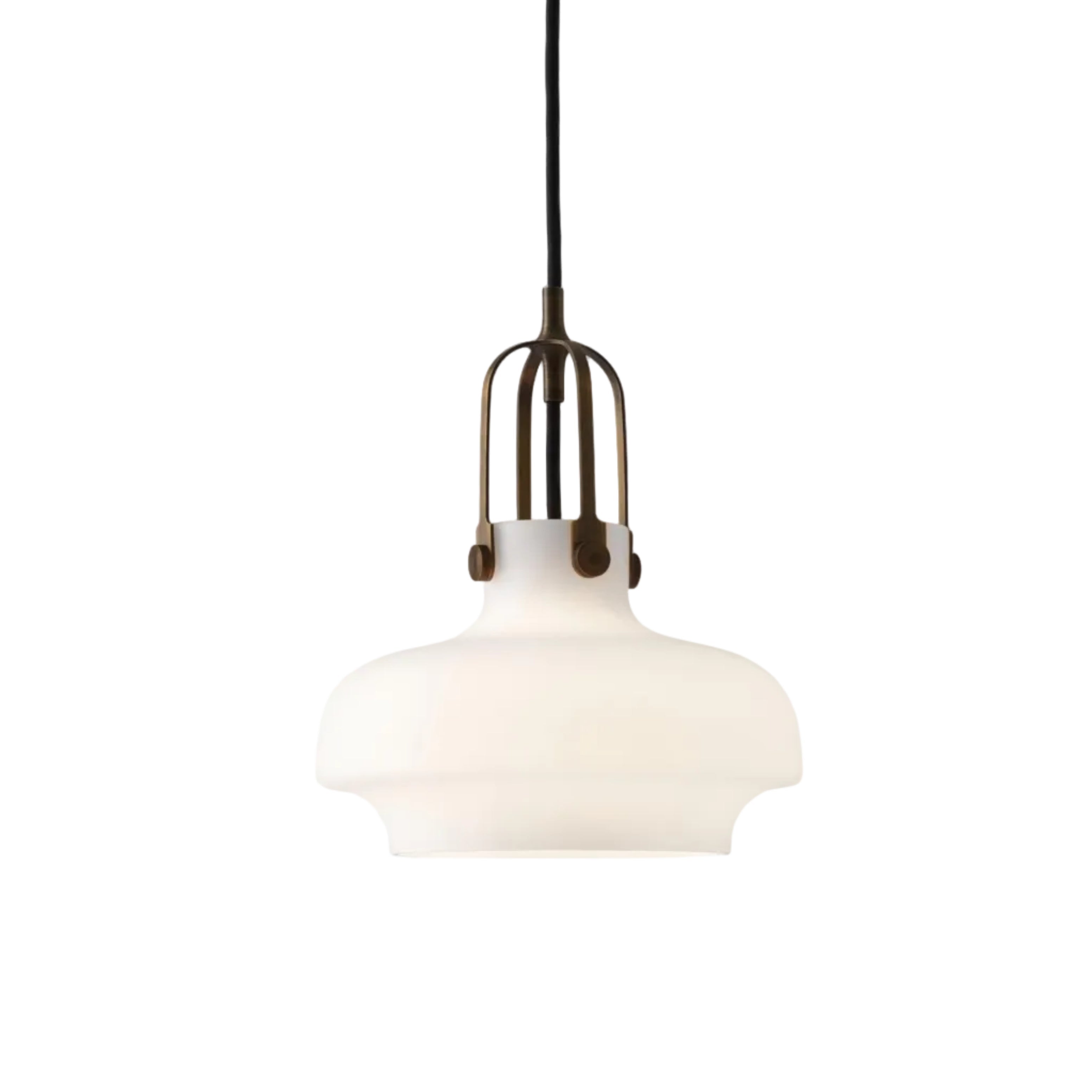 Lampa visí COPENHAGEN s opálovým tienidlo a hnedým povrchom.