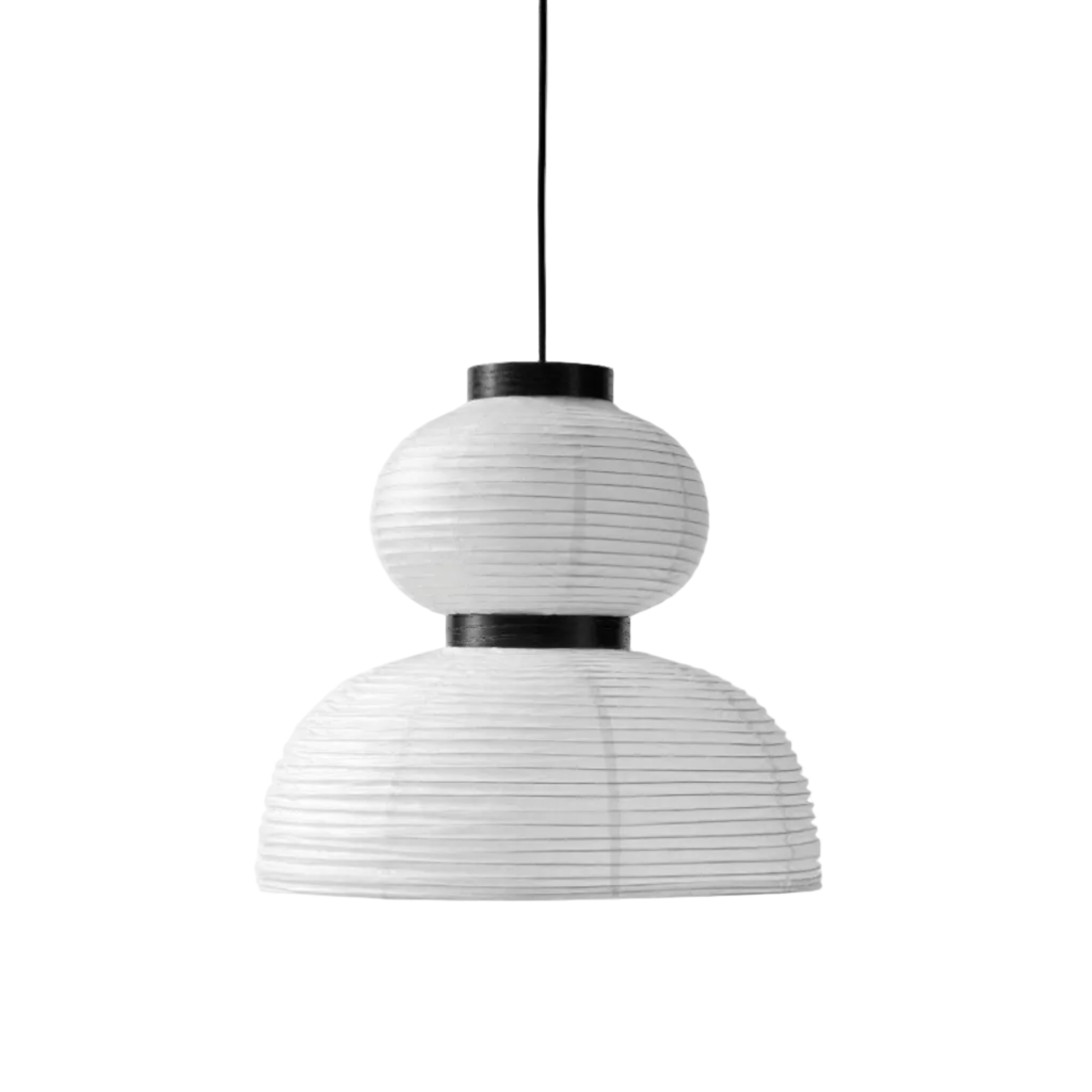 Lampa visiacá FORMAKAMI JH4 s bielym papierovým tienidlom a čiernym dubovým povrchom.