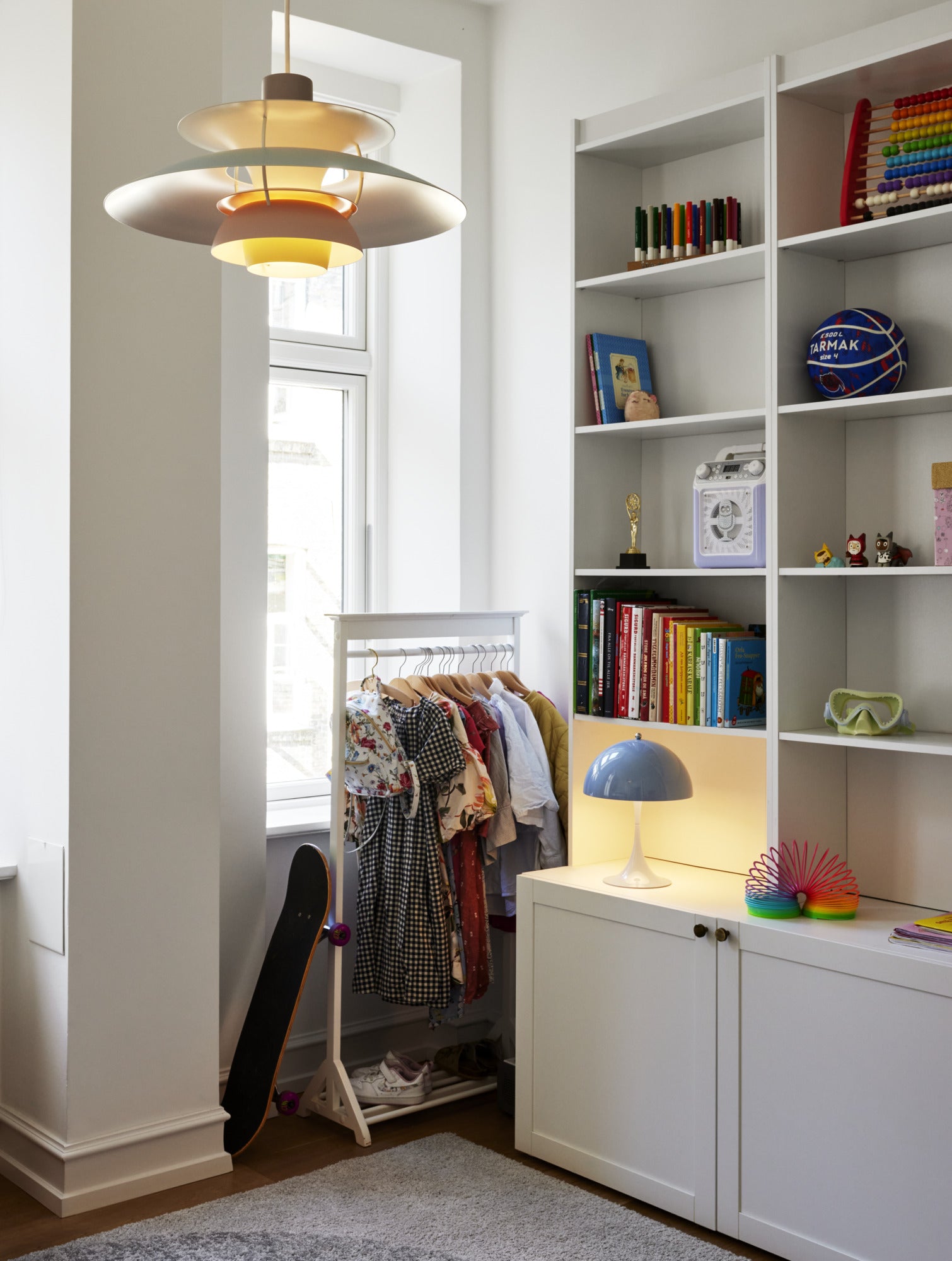 Závesná lampa PH 5 monochromatická ústricová šedá