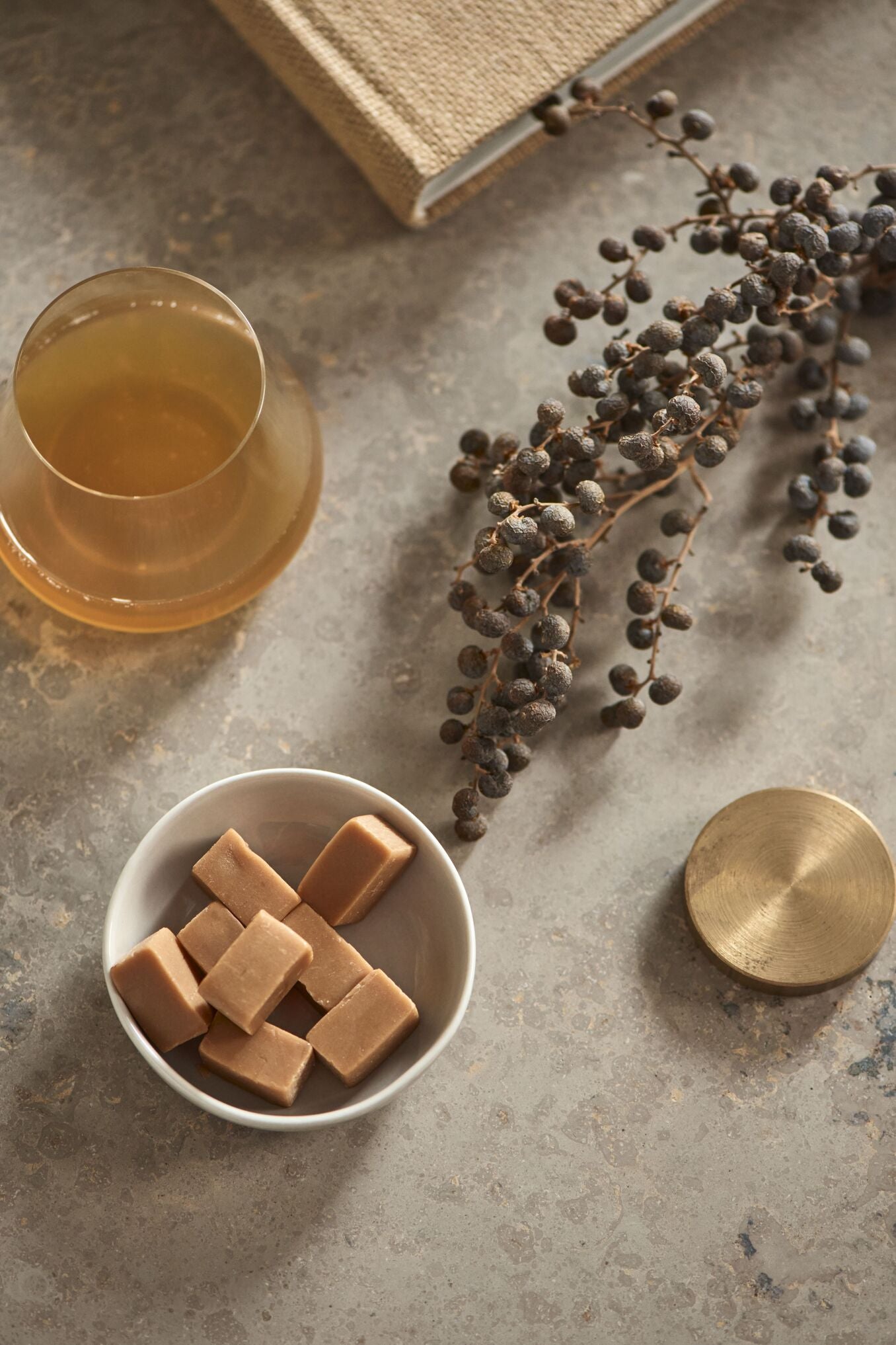 Kávový stolík COMO čierna oceľová základňa