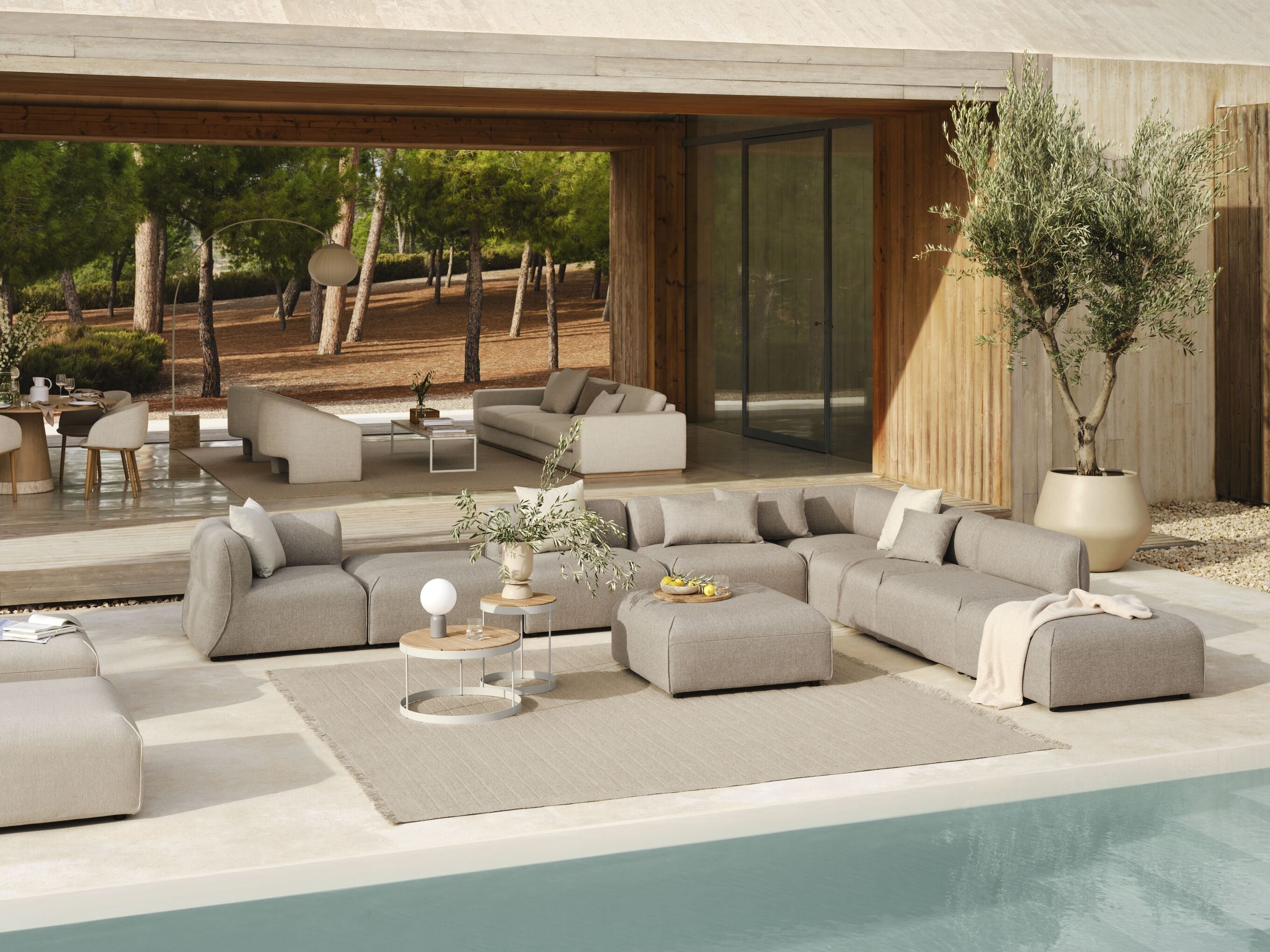 Modulárna vonkajšia pohovka ARKE - pravý čalúnený modul