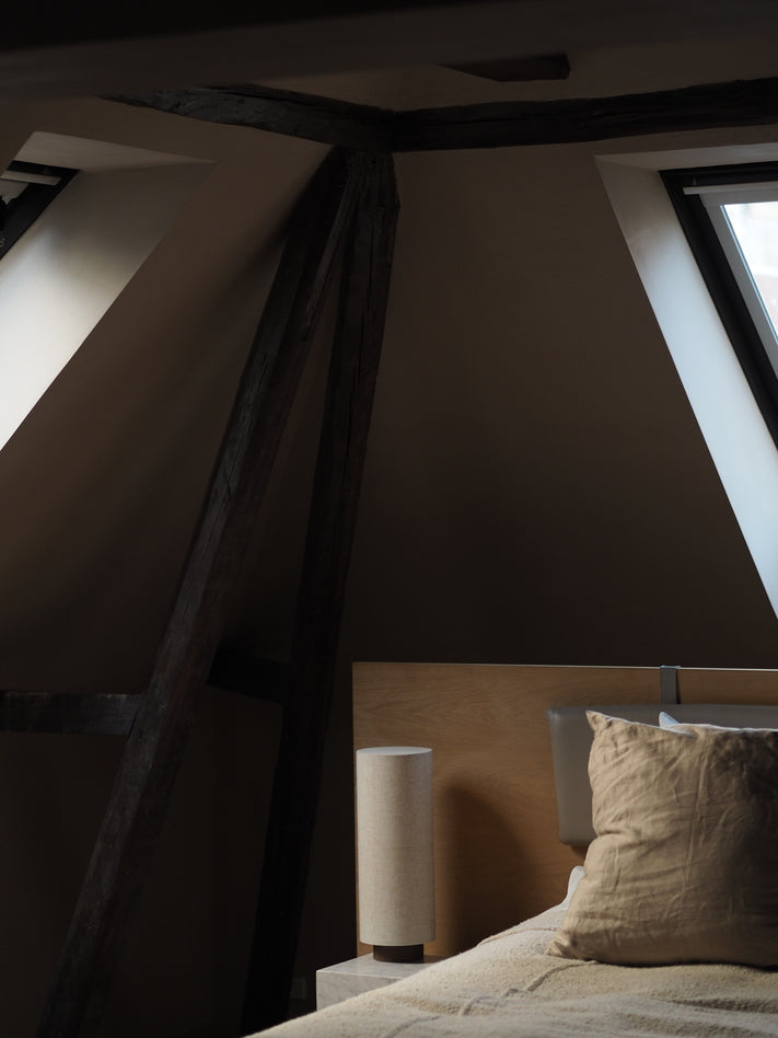 Stolná lampa HASHIRA len s jaseňovým podstavcom