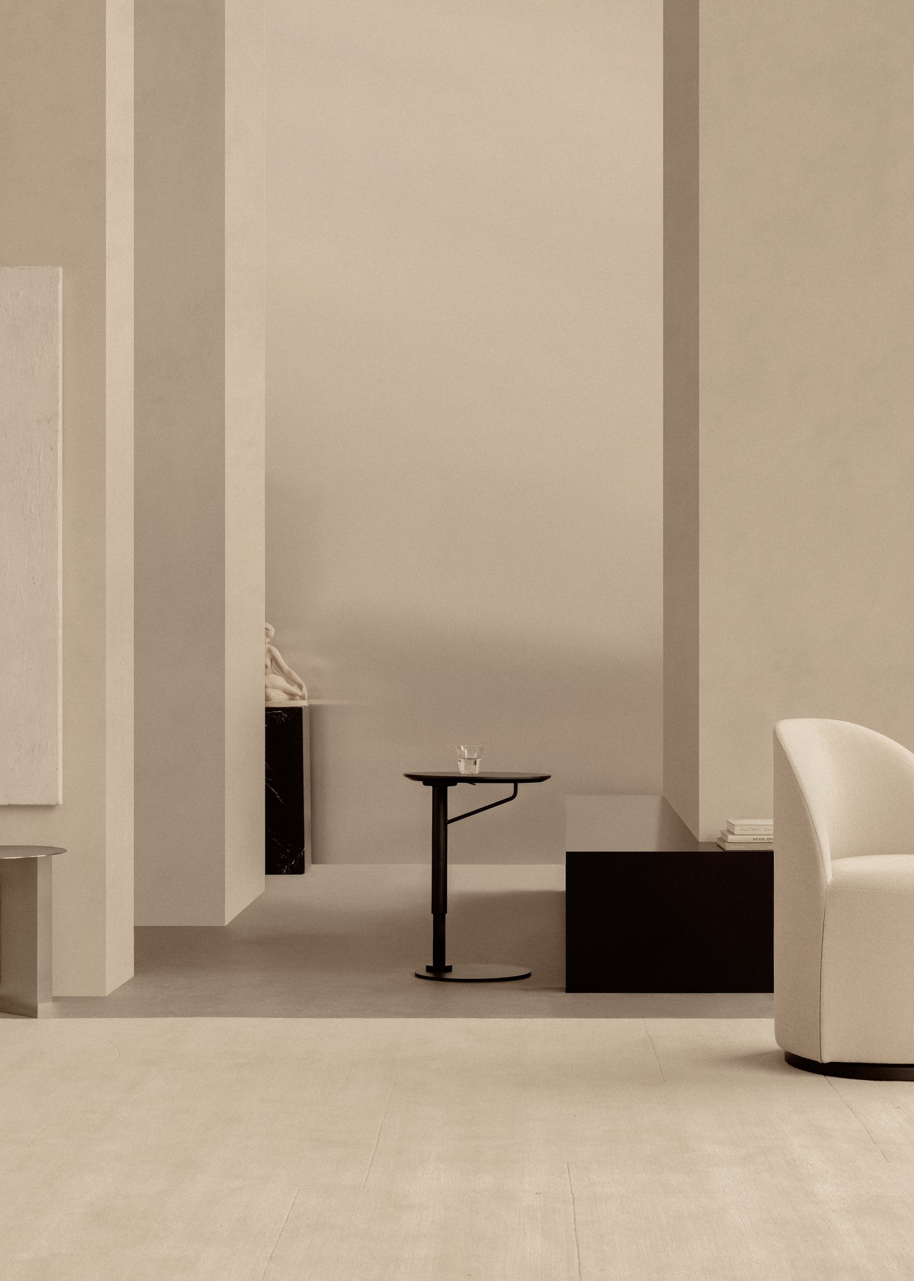 Adjustable Side Table BRANCH Black