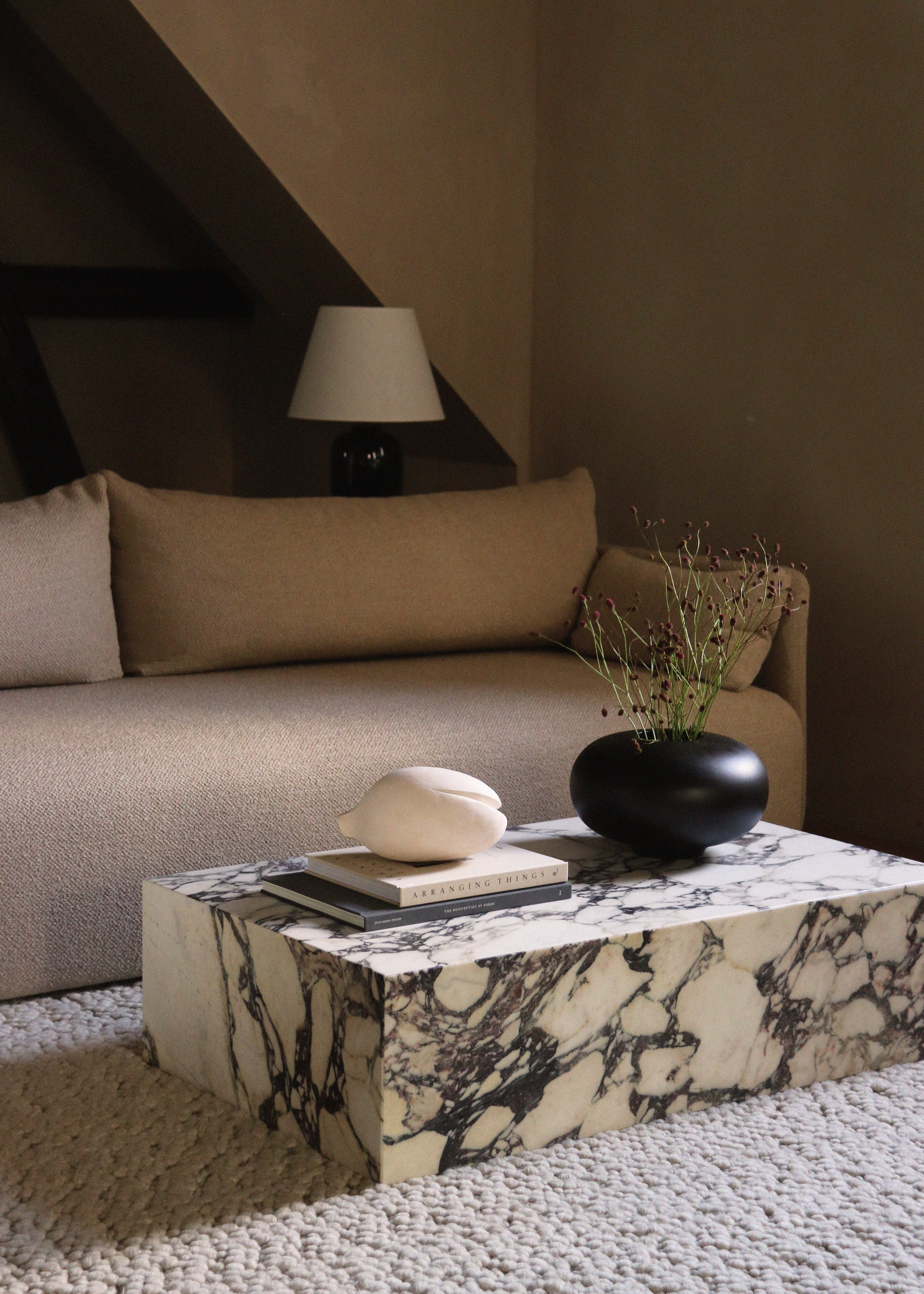 SURROUND vase mango wood