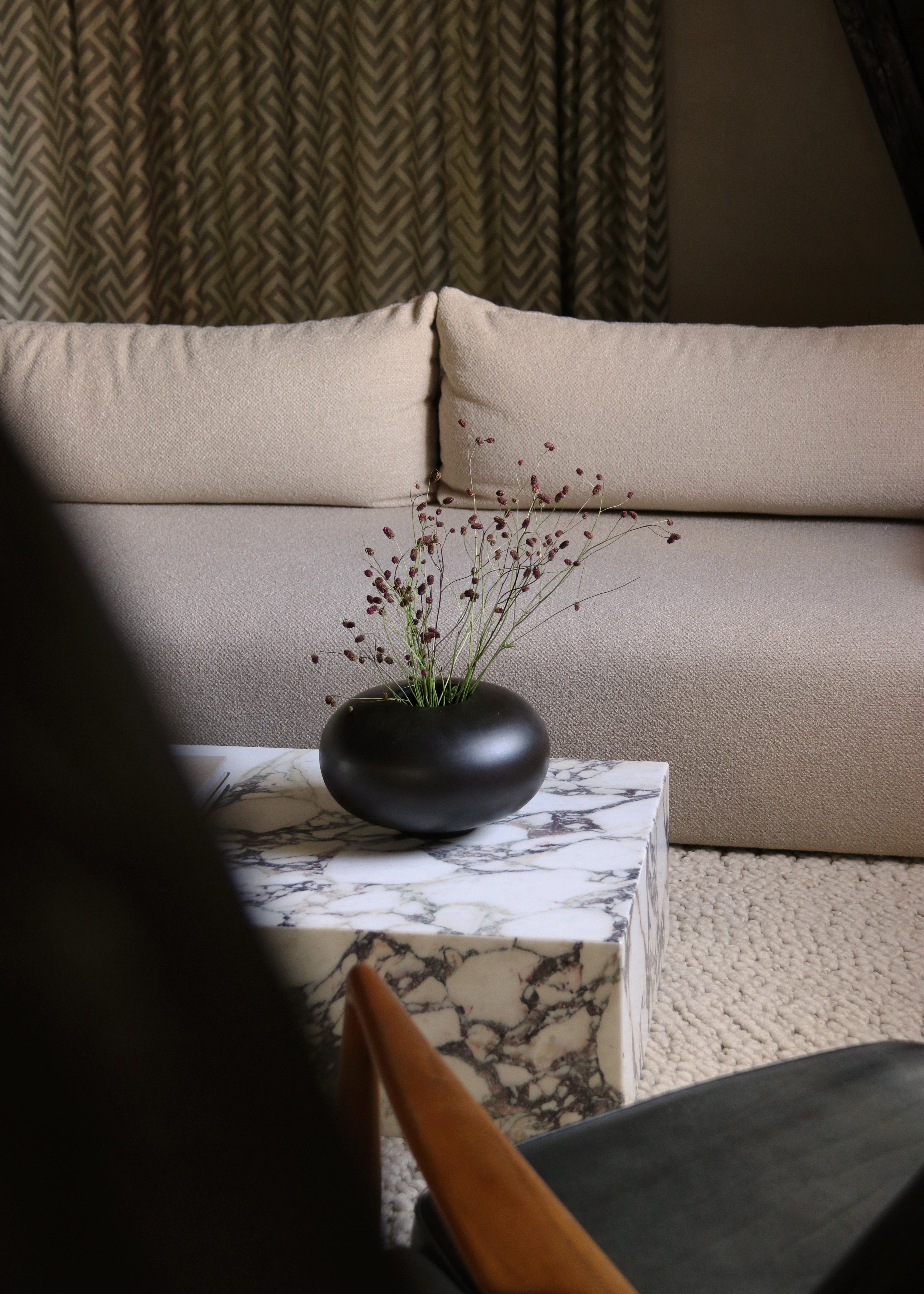 2-seater OFFSET sofa brown