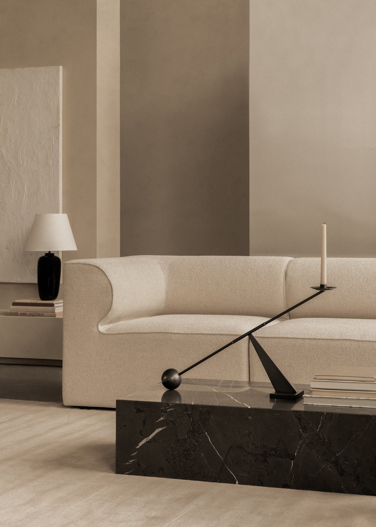 INTERCONNECT black candlestick