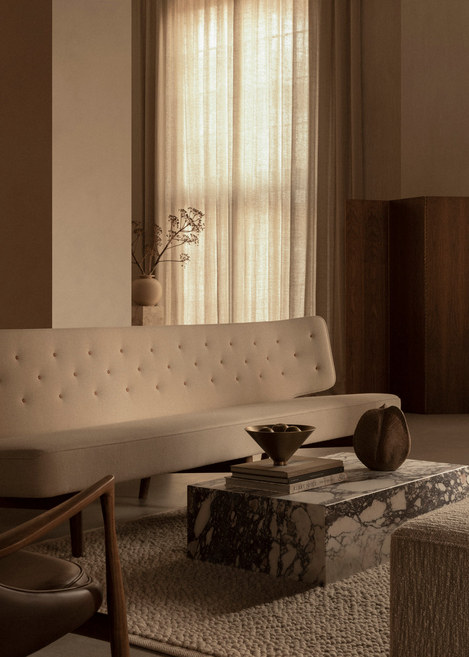 3-seater Sofa RADIOHUS beige with walnut base