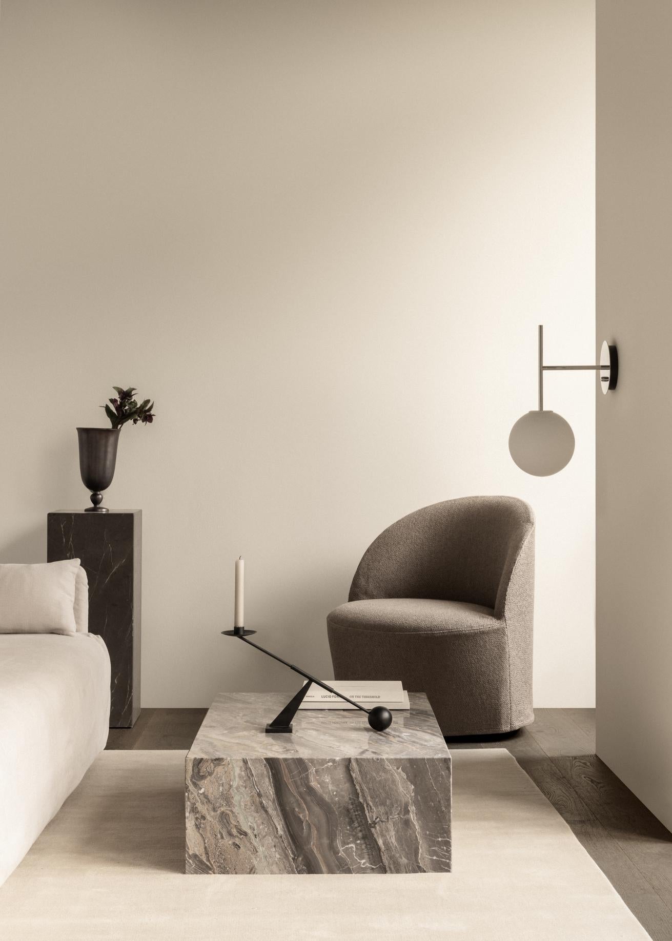 INTERCONNECT black candlestick