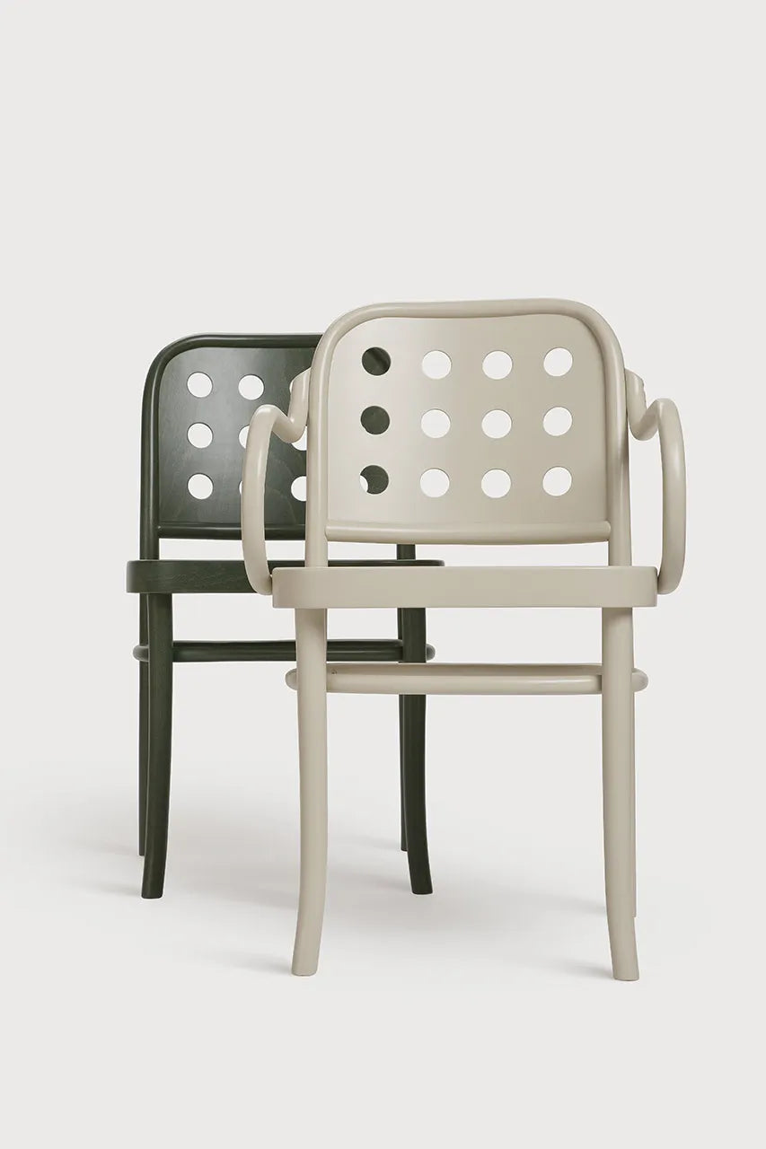 Kreslo s podrúčkami CLASSIC B-6010 bukové drevo