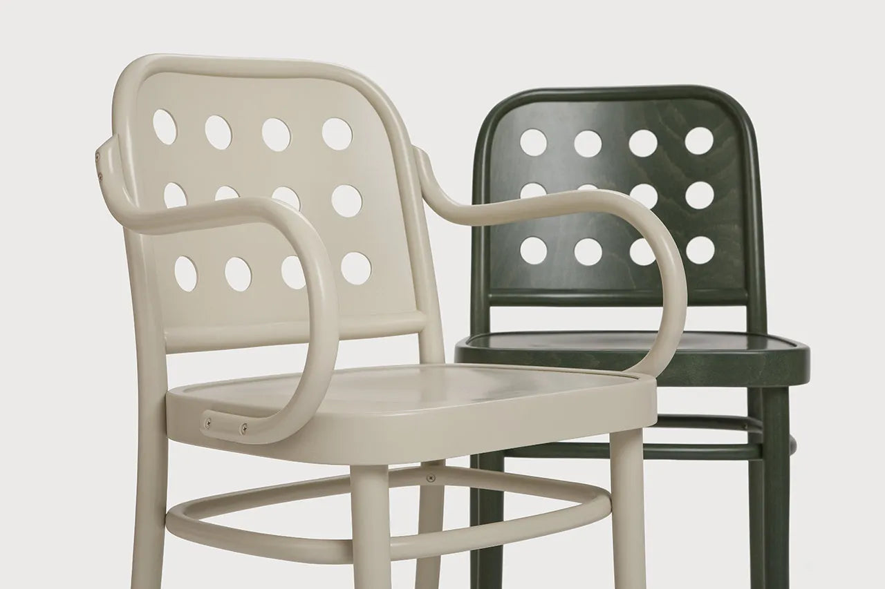 Kreslo s podrúčkami CLASSIC B-6010 bukové drevo