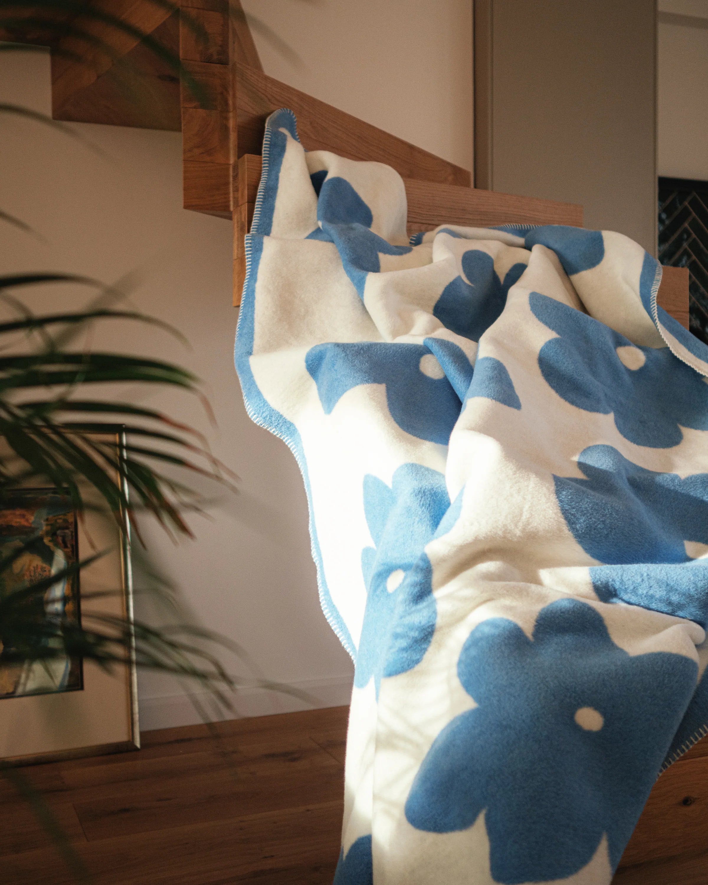 Koc FLO modrá obloha a ecru