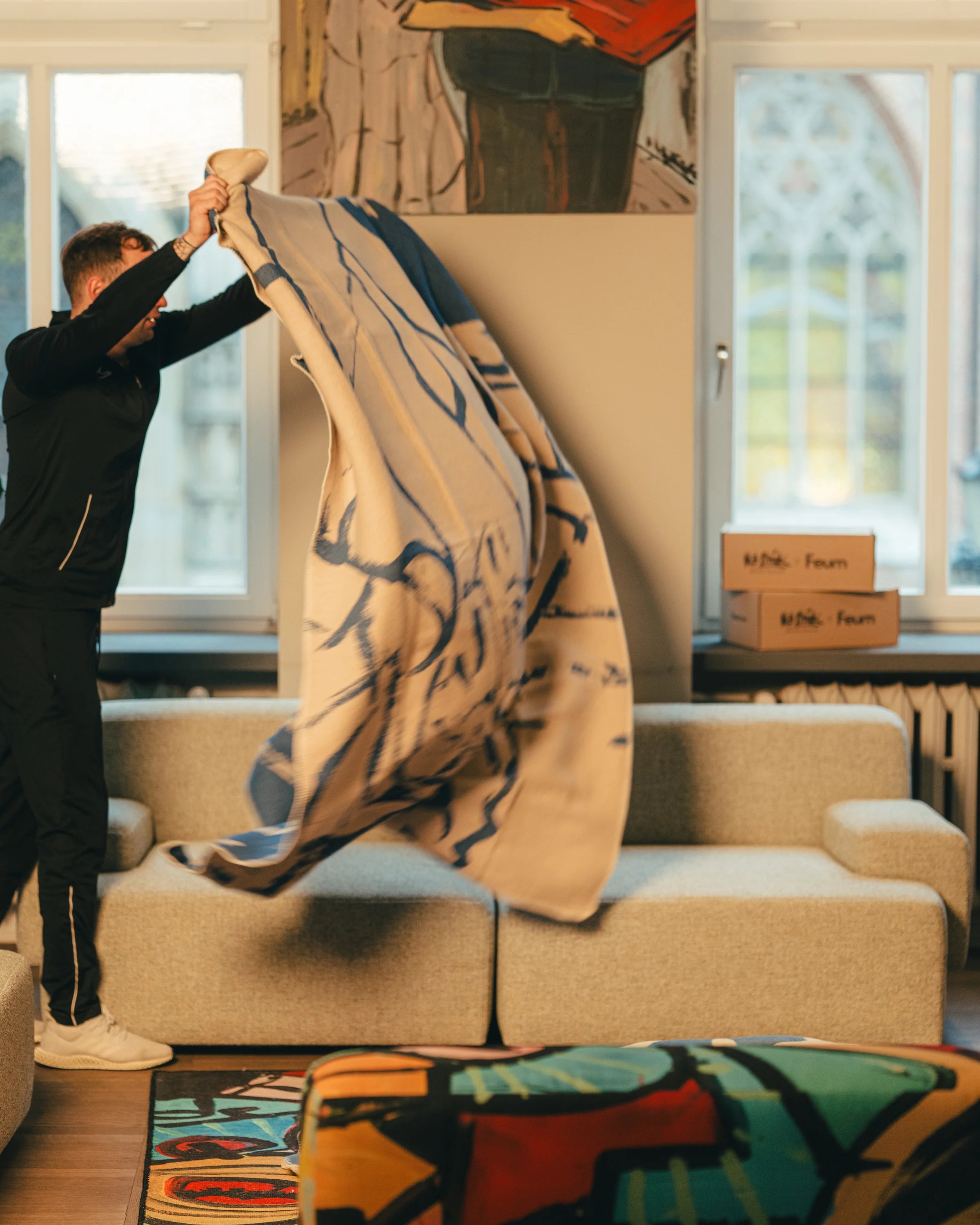 Koc M. Żytniak x Feum pieskový béžový a morský modrý