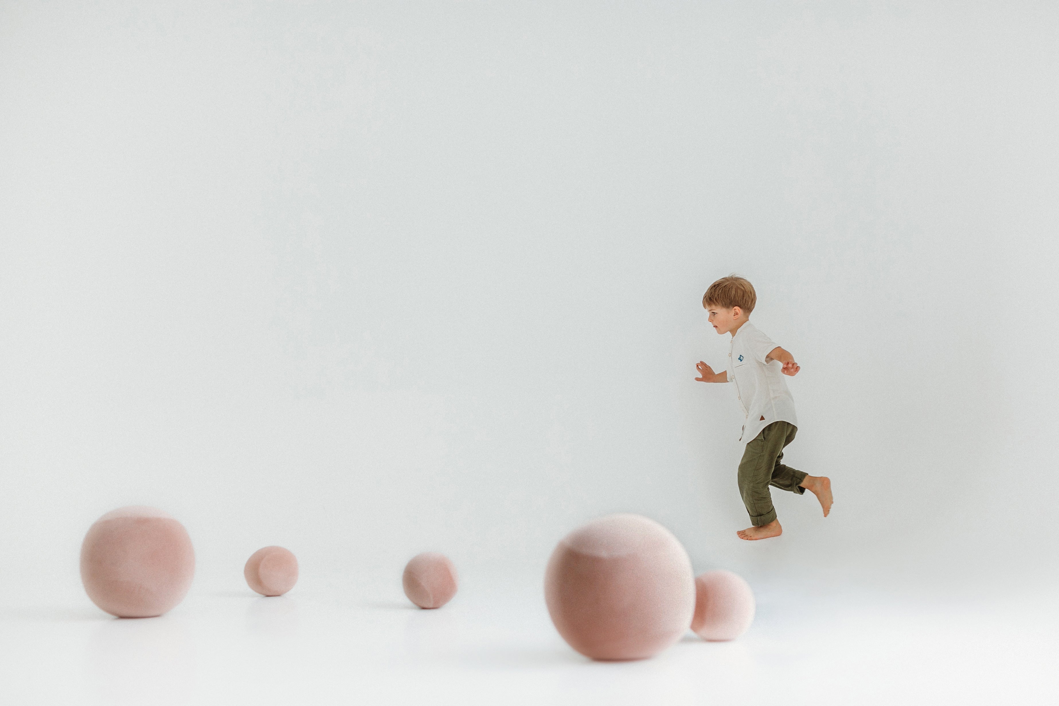 Detský puf BABY SPHERIC čalúnený