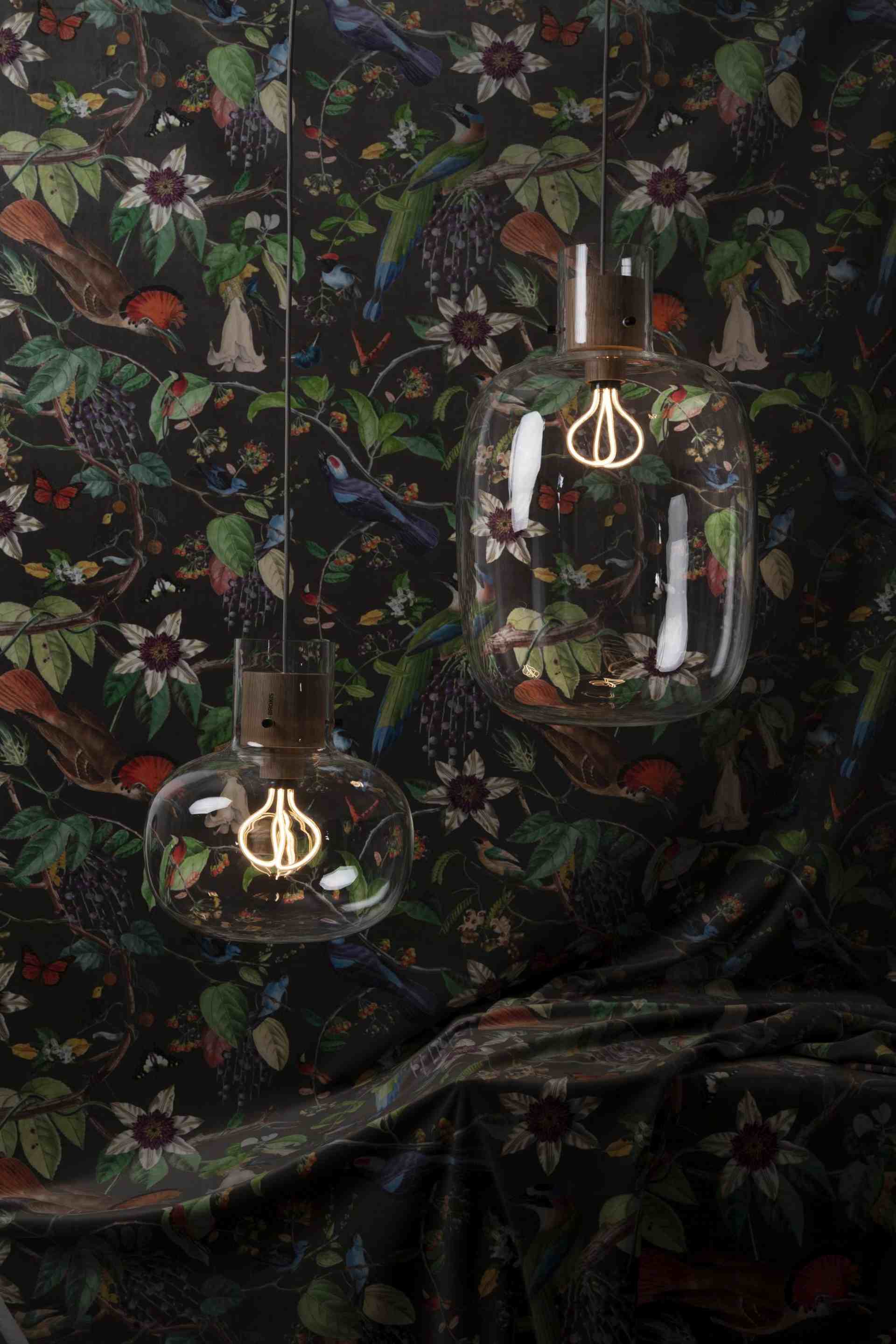 Závesná lampa AWA MEDIUM sklo fúkané