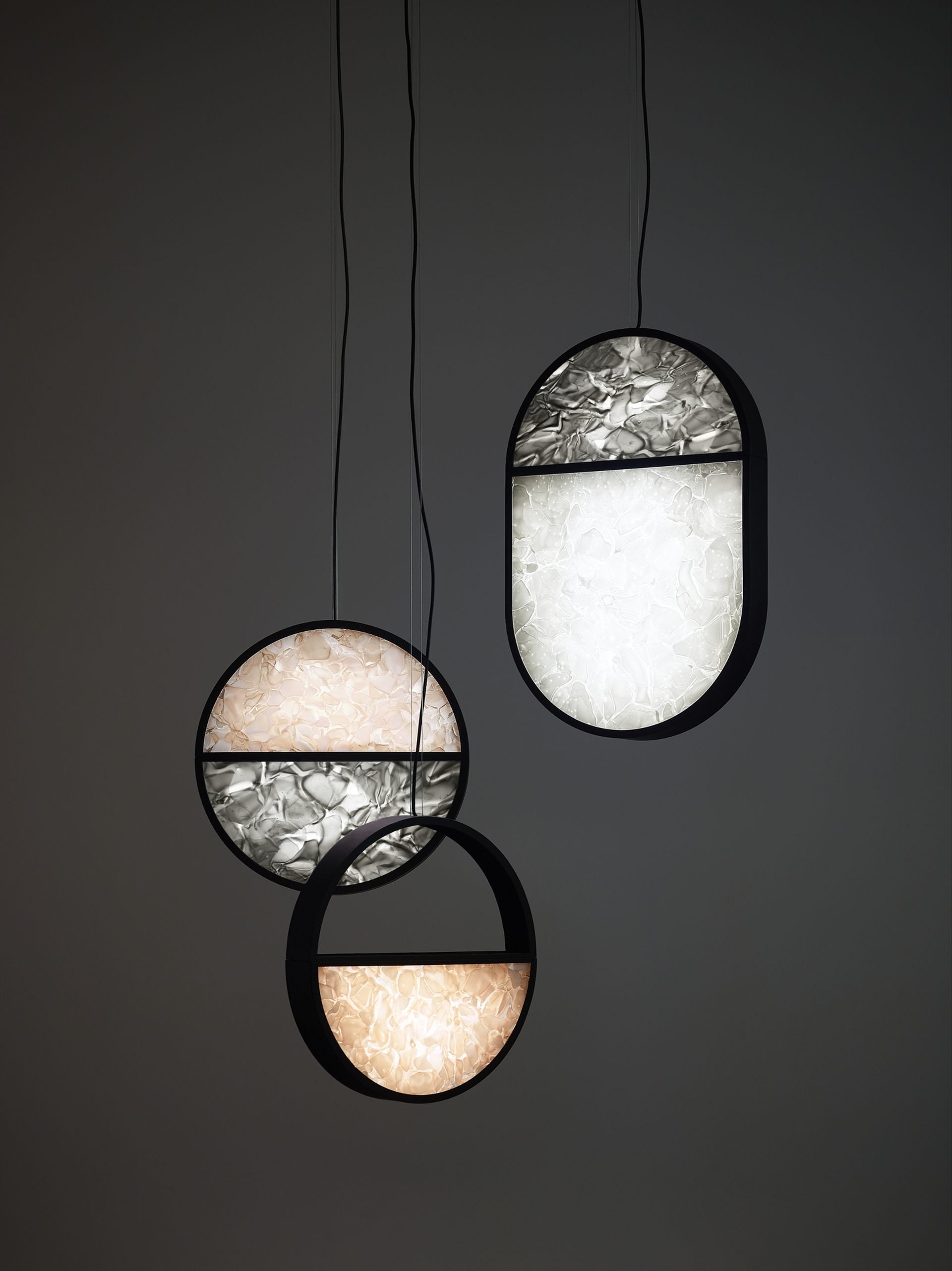 Závesná lampa GEOMETRIC OVAL 1/3 sklo lesklé Brokisglass