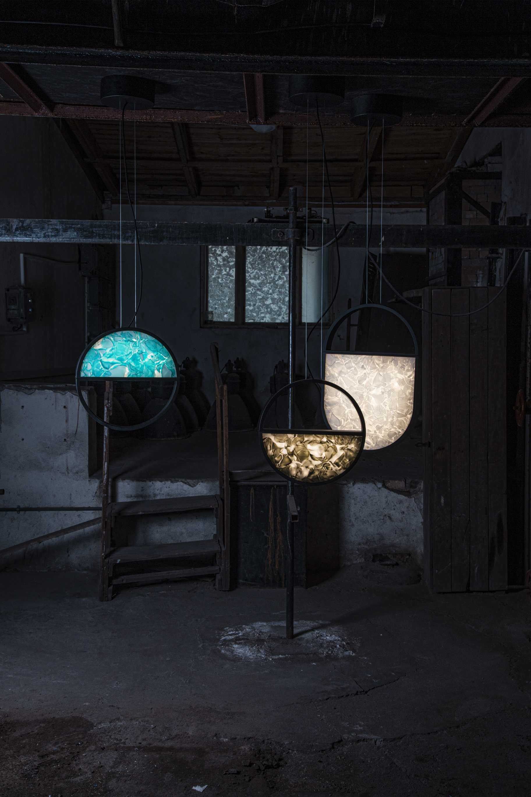 Závesná lampa GEOMETRIC OVAL 1/3 sklo lesklé Brokisglass