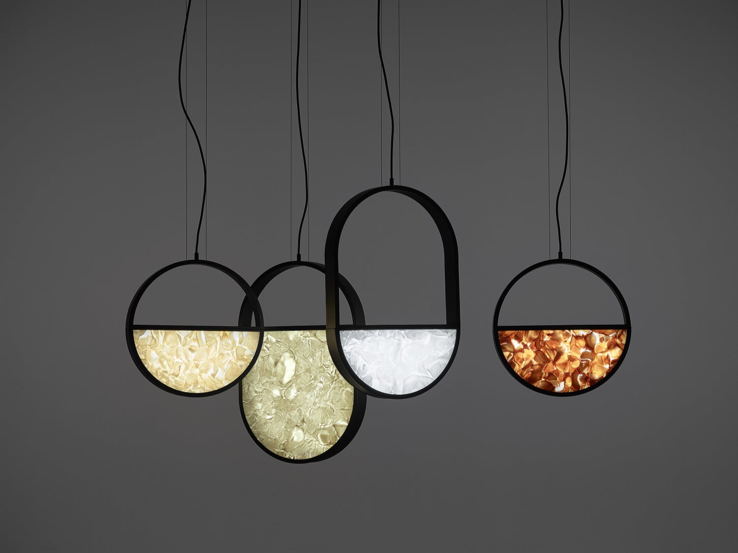 Závesná lampa GEOMETRIC OVAL 1/3 sklo lesklé Brokisglass