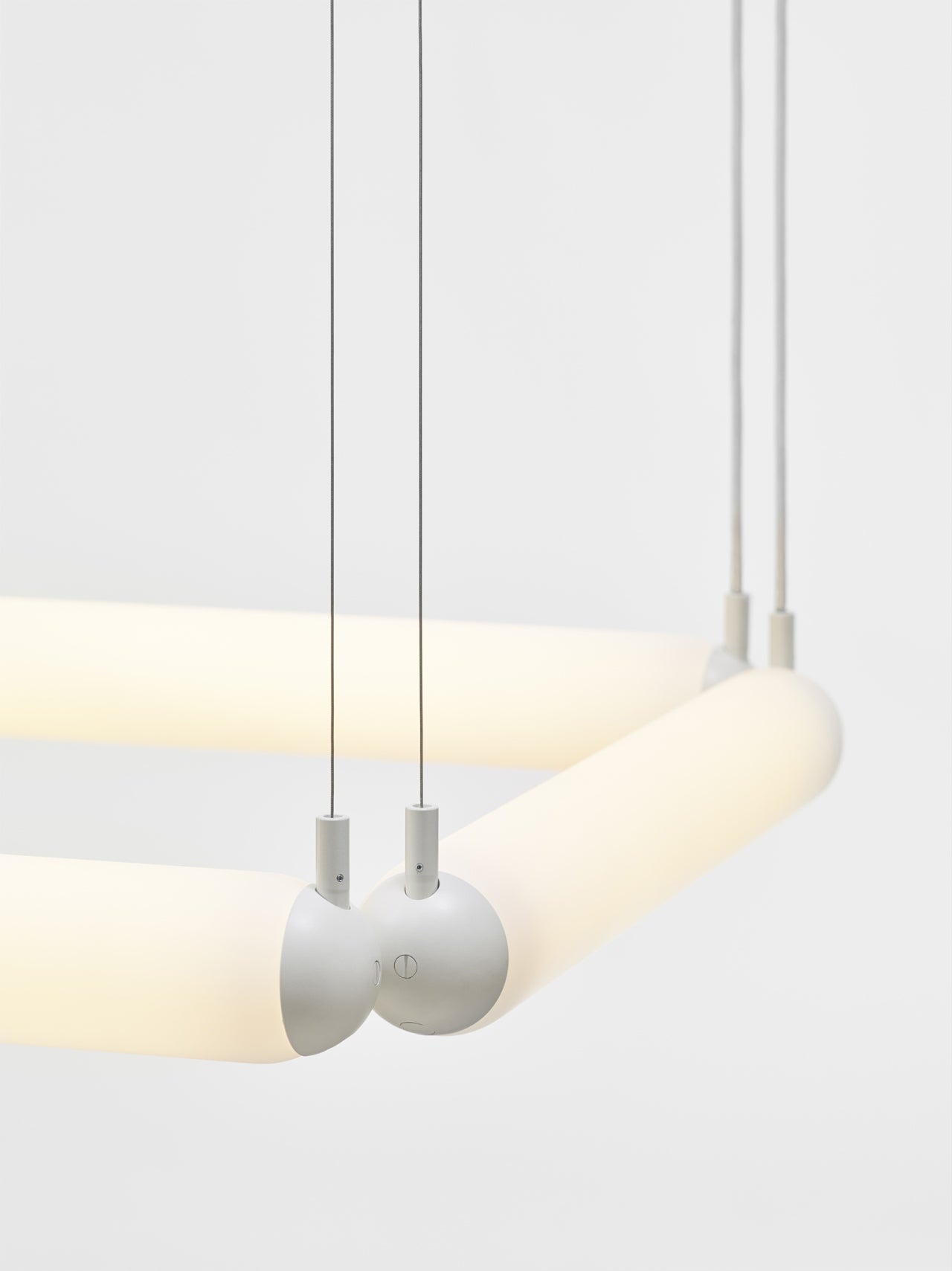 Závesná lampa PURO CONTOUR - ŠTVOREC matné sklo