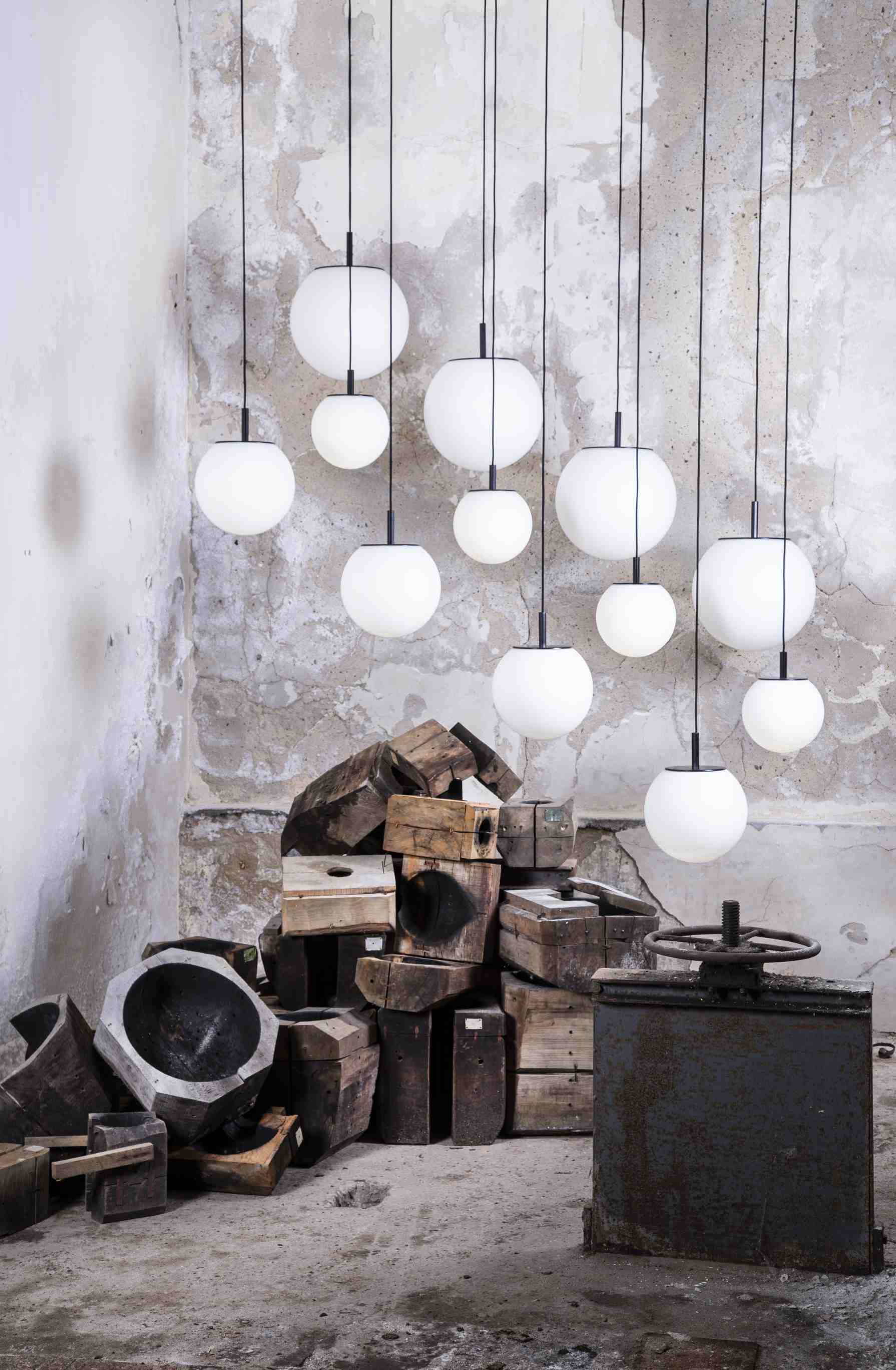 Závesná lampa SFERA matné sklo