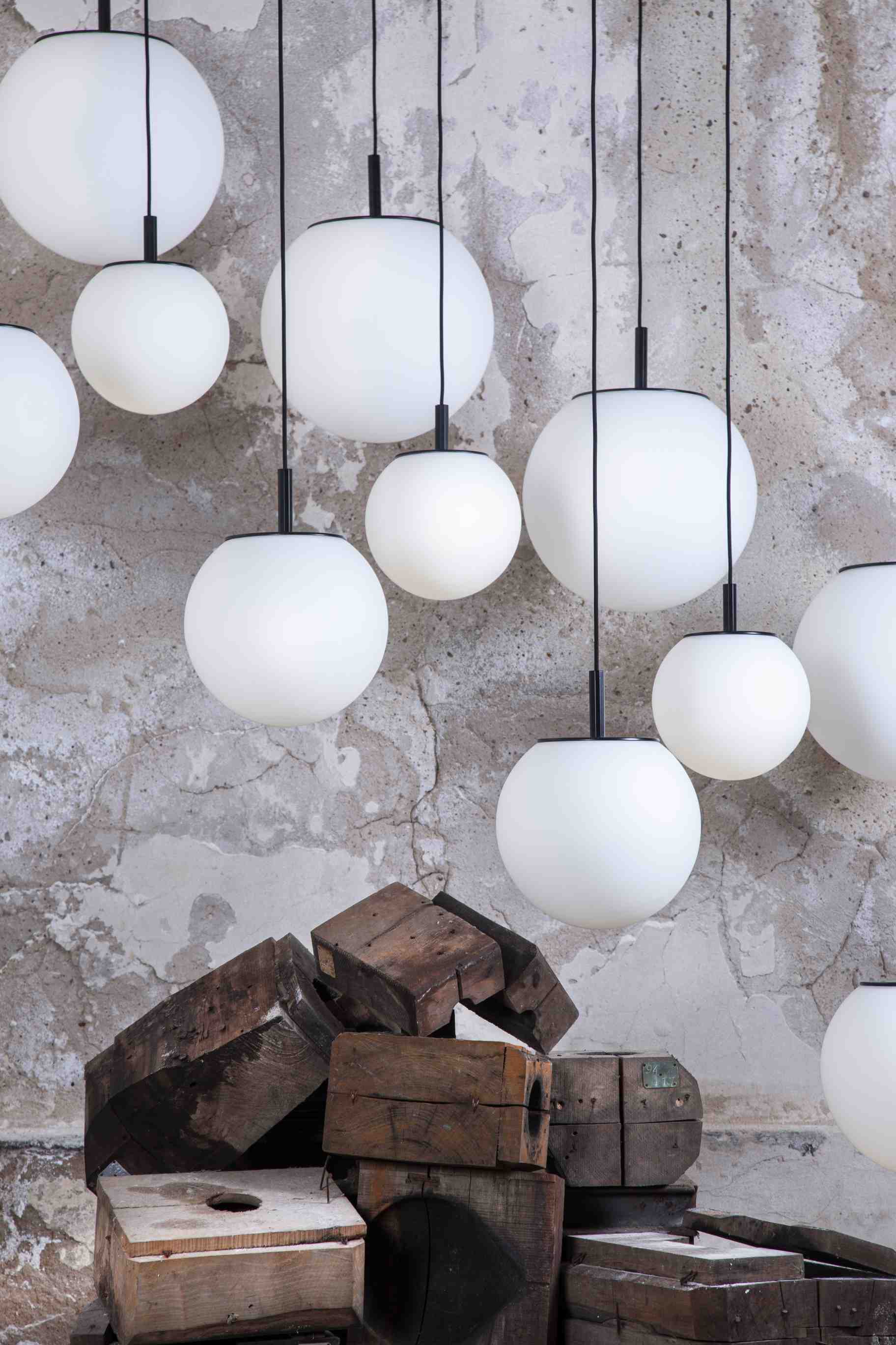 Závesná lampa SFERA matné sklo