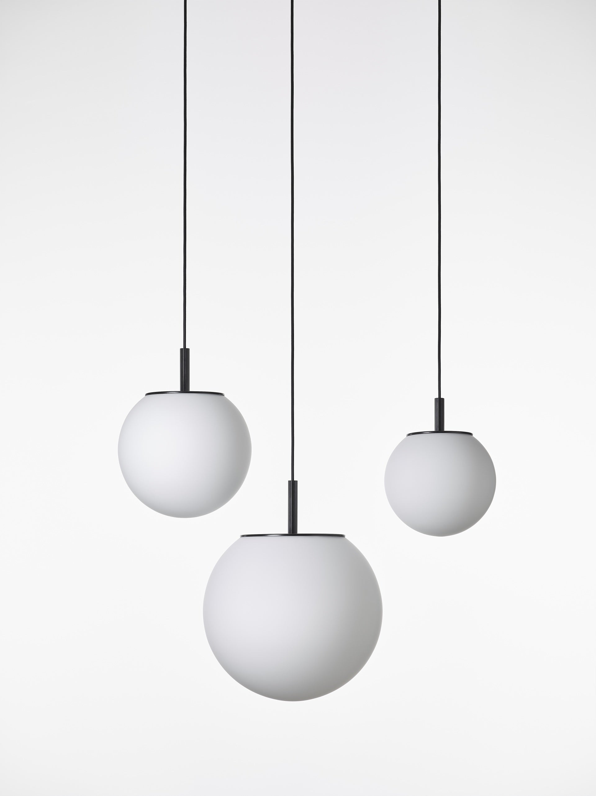 Závesná lampa SFERA matné sklo