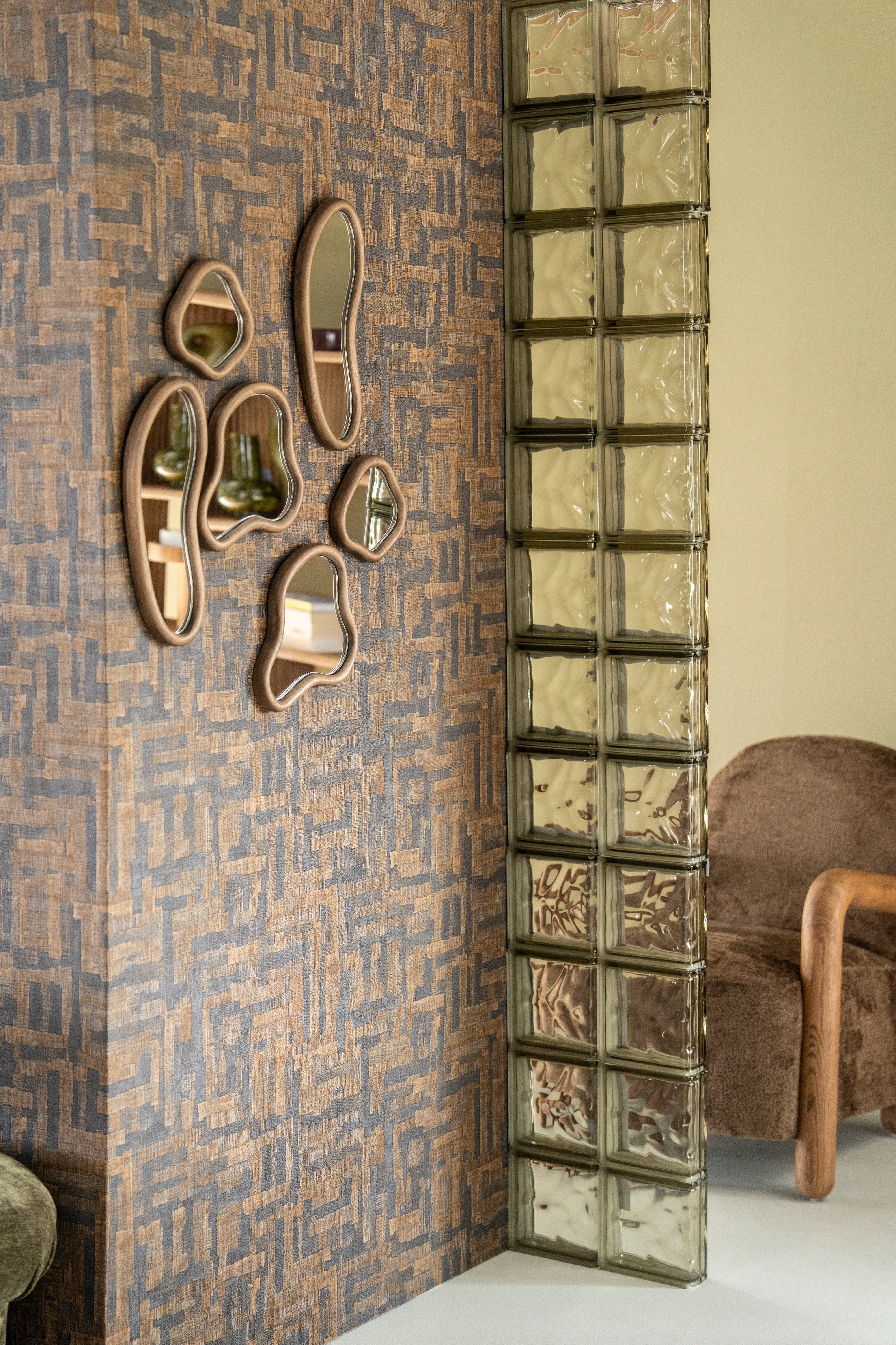 AKIRO Mirror Set Rubberwood