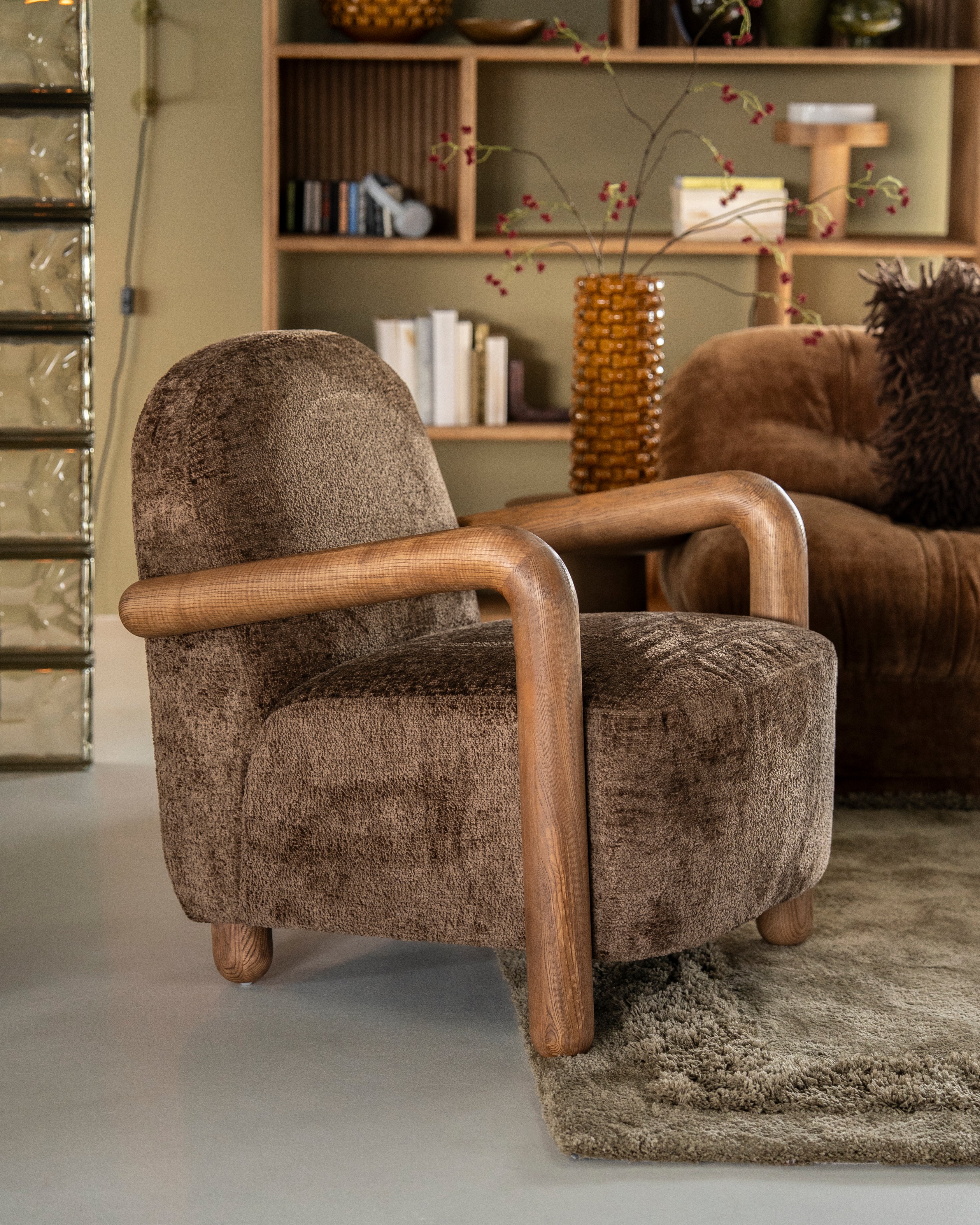 RETROVA cream armchair with brown