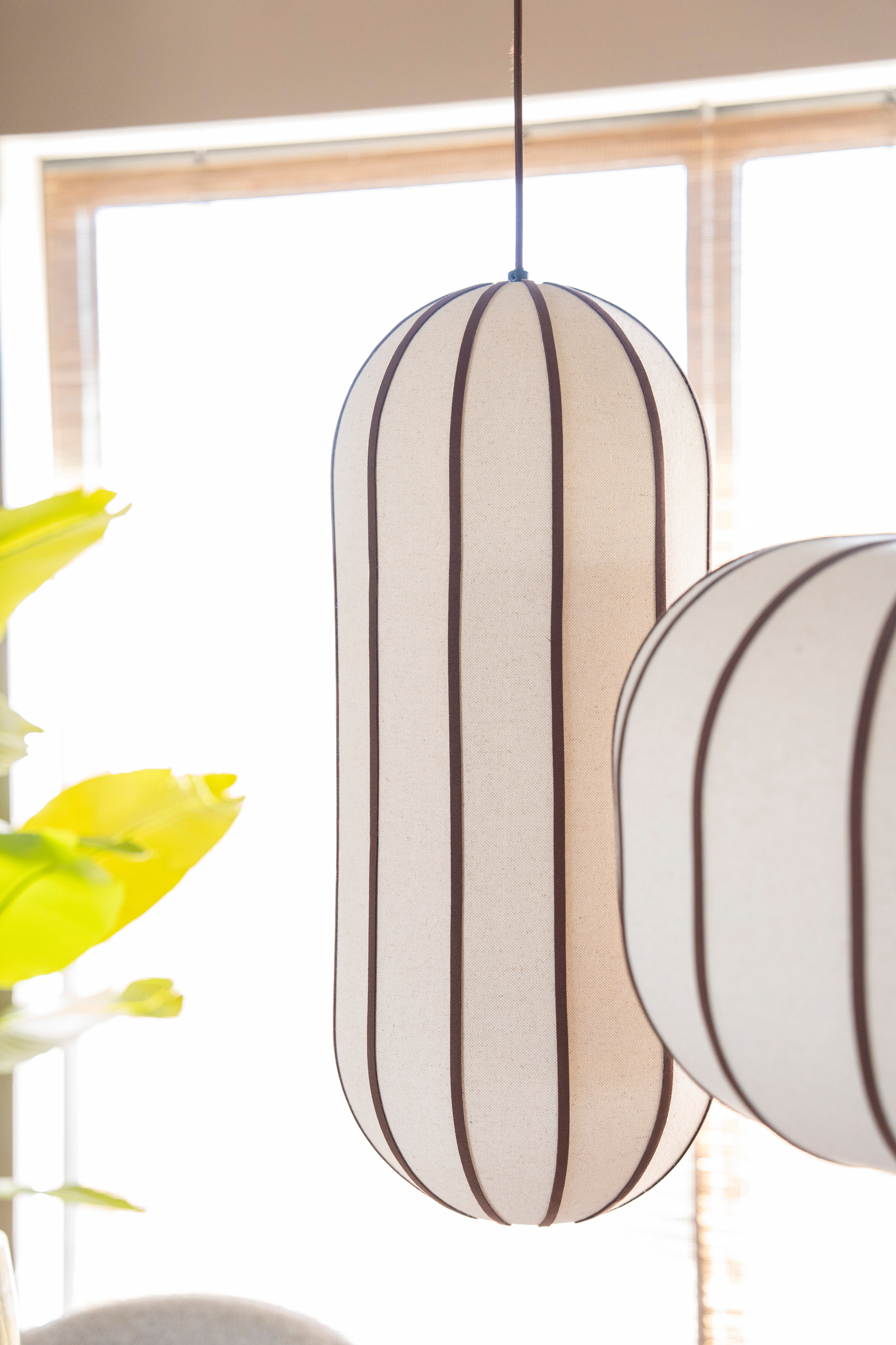 Lampa wisząca COCOON ONE beżowy z brązowym wykończeniem – skóra i metal