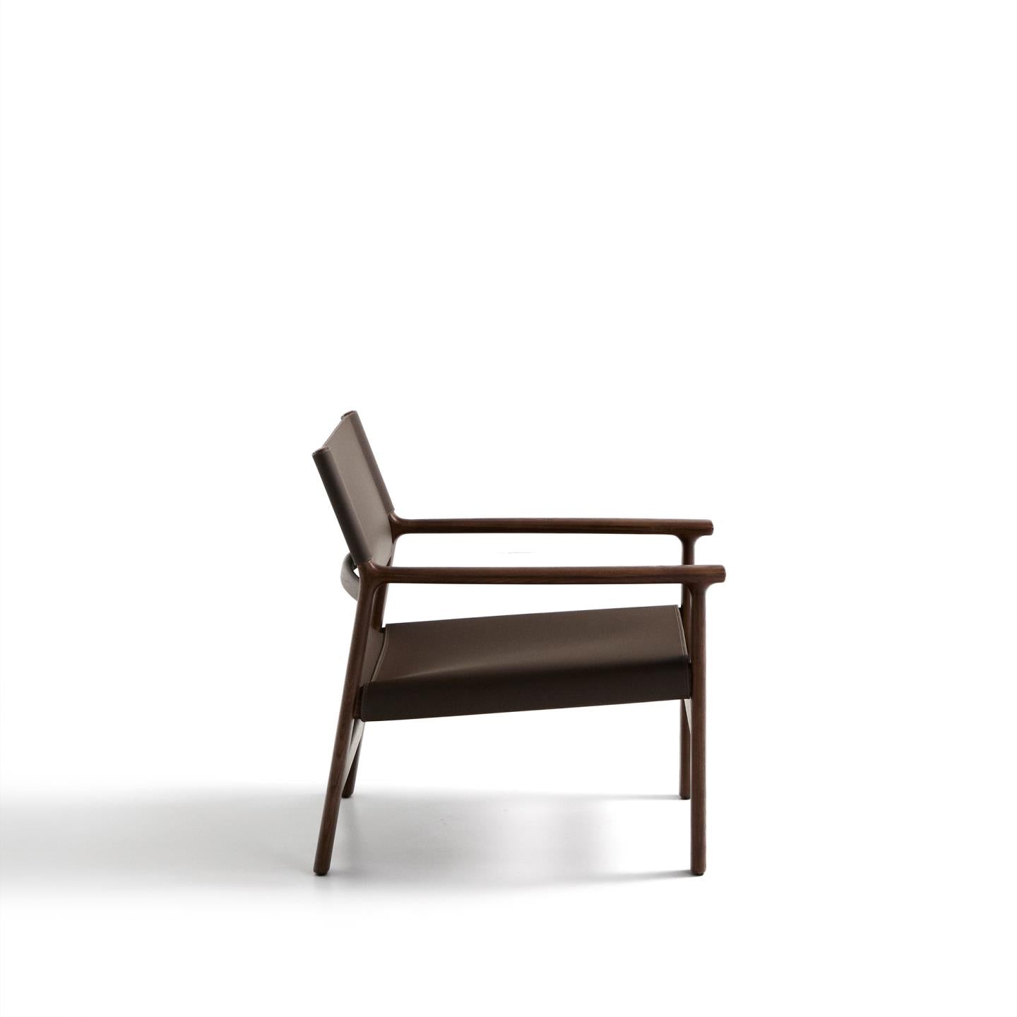 JAN armchair in brown recycled leather with dark ash wood